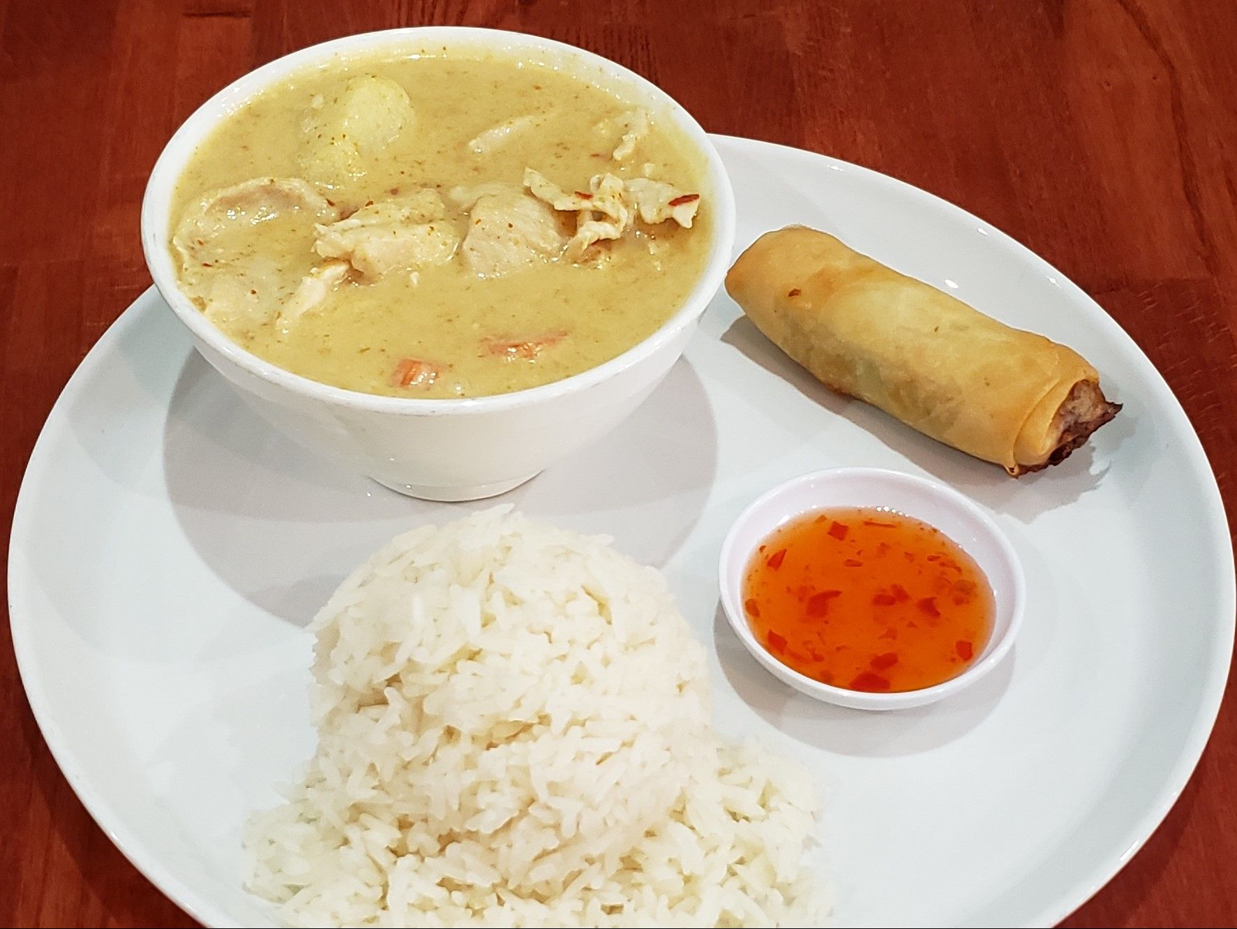 Order Yellow Curry - Lunch food online from Jie Kitchen store, Las Vegas on bringmethat.com