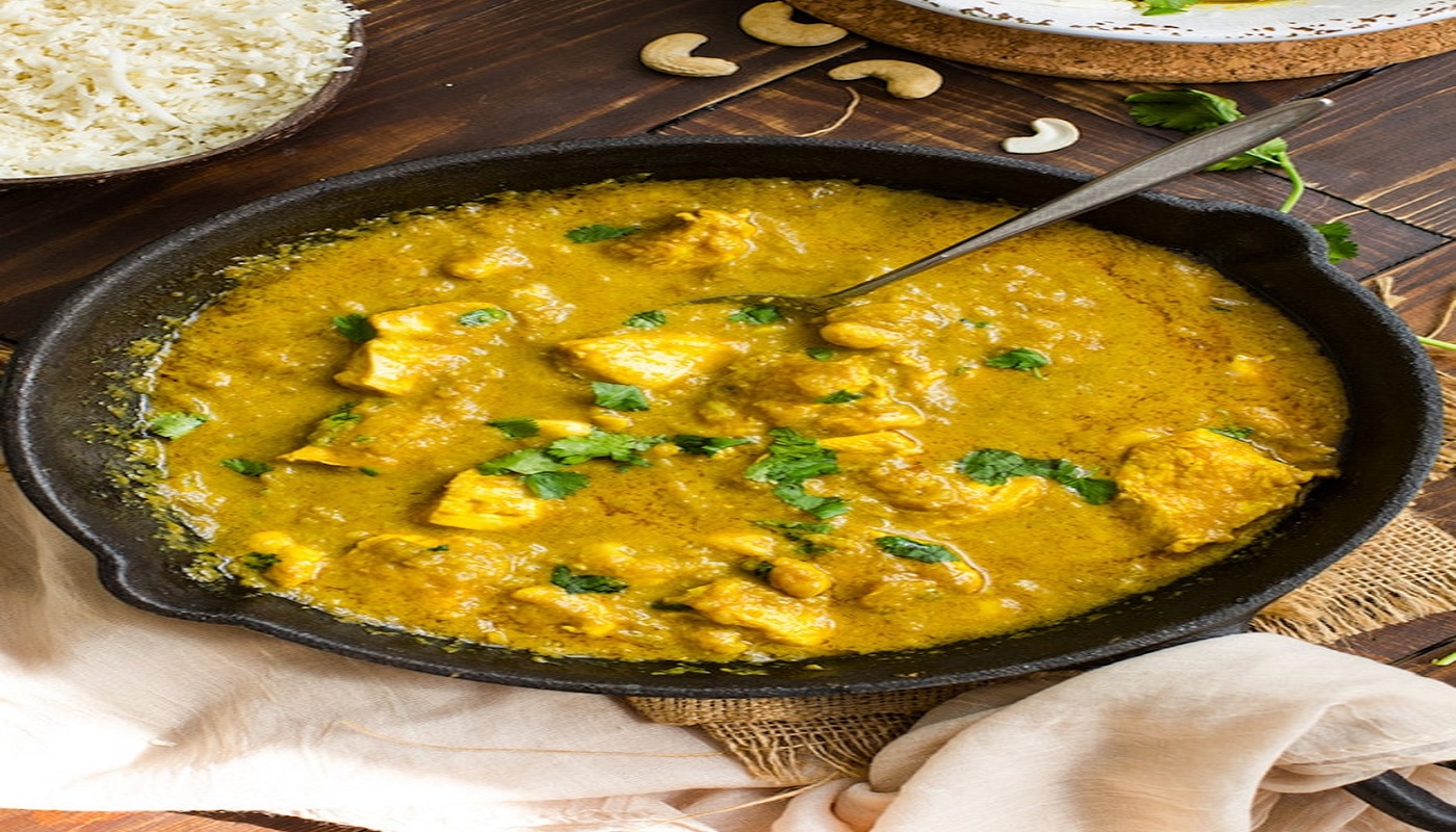 Order Chicken Korma food online from Aroma Indian Cuisine store, Ann Arbor on bringmethat.com