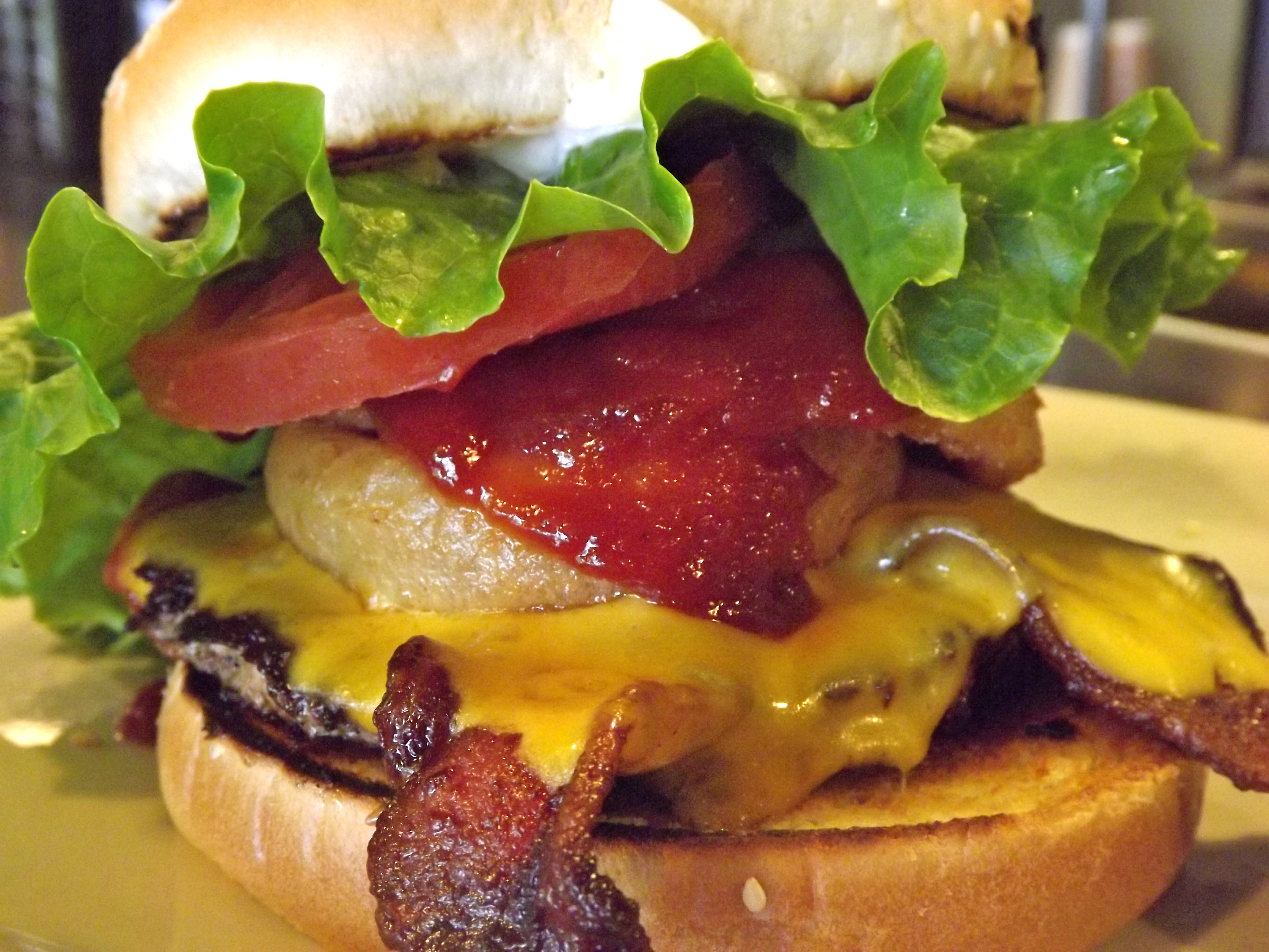 Order BBQ Bacon Cheddar Burger food online from Countryside Pizza & Grill store, Eugene on bringmethat.com