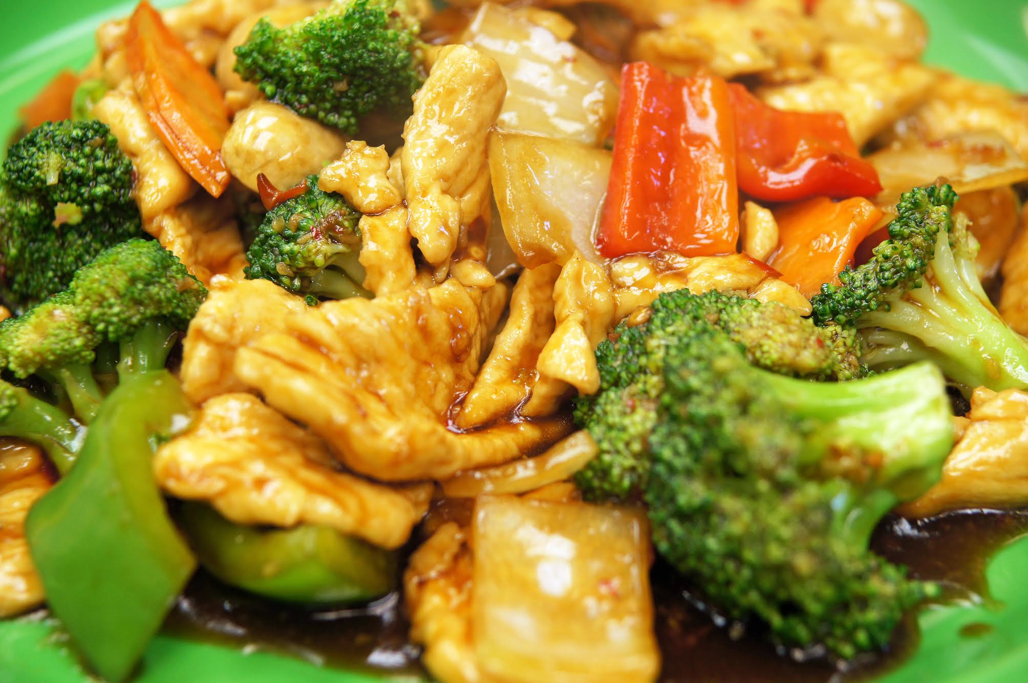 Order Chicken with Broccoli food online from Cafe Opera store, Broadlands on bringmethat.com