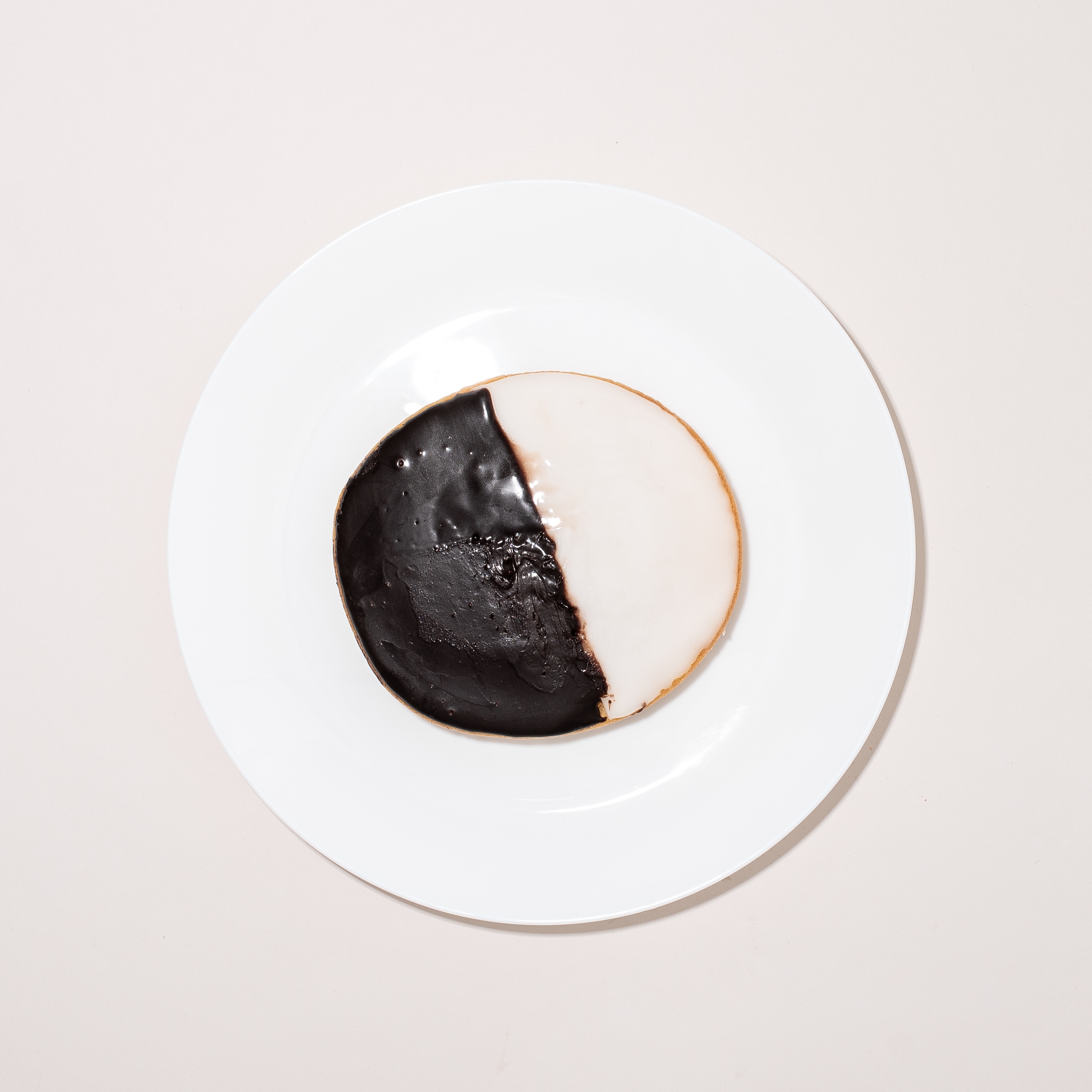 Order Black & White Cookie (1pc) food online from Wiseguy Pizza store, Arlington on bringmethat.com