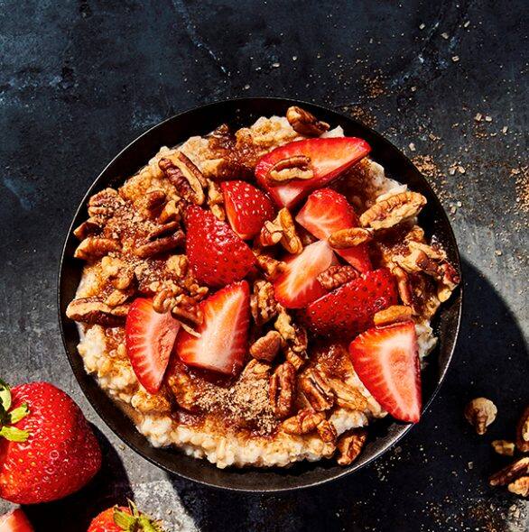 Order Steel Cut Oatmeal With Strawberries & Pecans food online from Panera store, Miamisburg on bringmethat.com