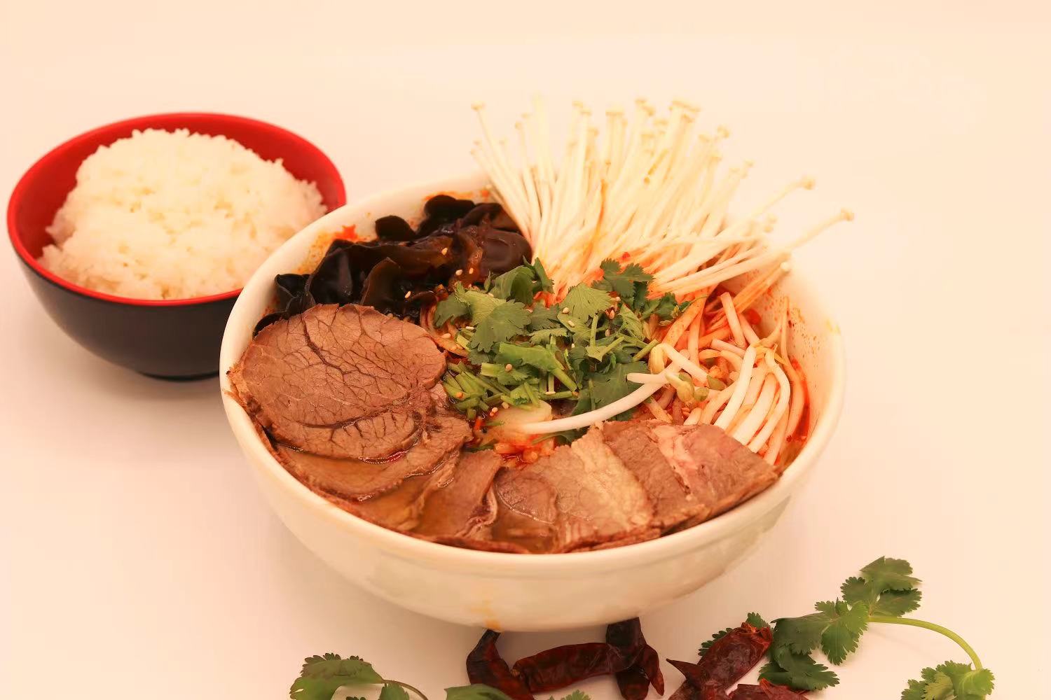 Order Beef Brisket Sliced Spicy Pot 牛胸肉冒菜 food online from Noodle & I store, West Lafayette on bringmethat.com