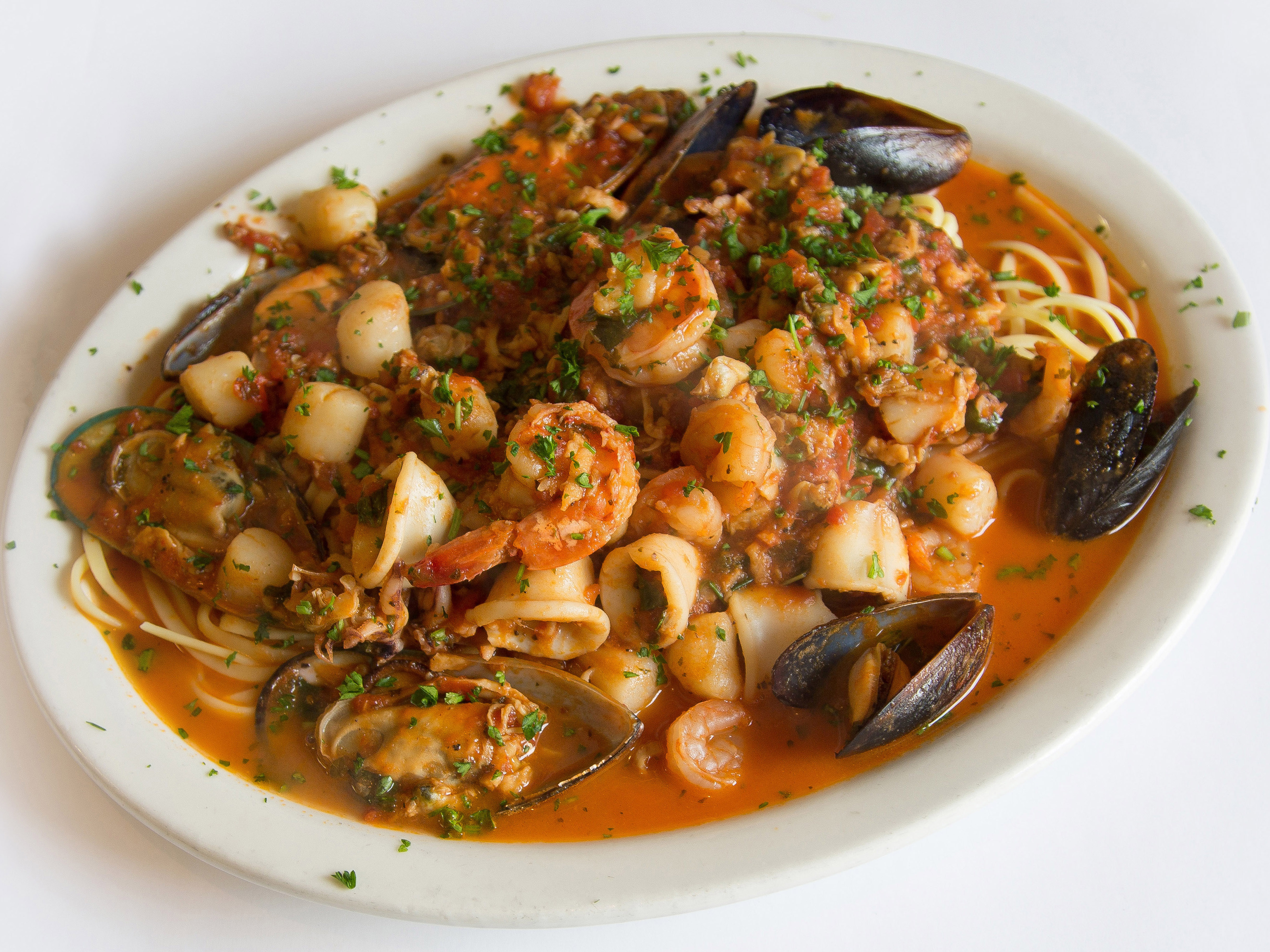 Order Seafood Pasta Dinner food online from Carusos Italian Kitchen store, Los Angeles on bringmethat.com