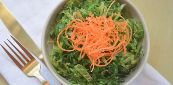 Order Japanese Wakame Salad food online from Sushi Dragon store, Sun Valley on bringmethat.com