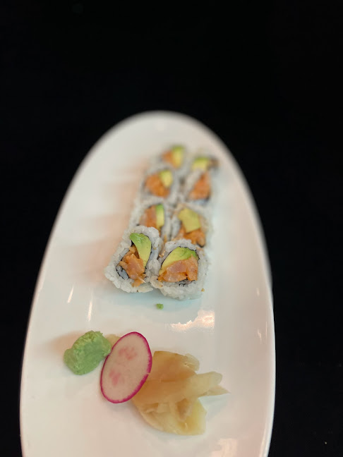 Order Spicy Yellow Tail Roll Lunch food online from Cafe Ginger store, Houston on bringmethat.com