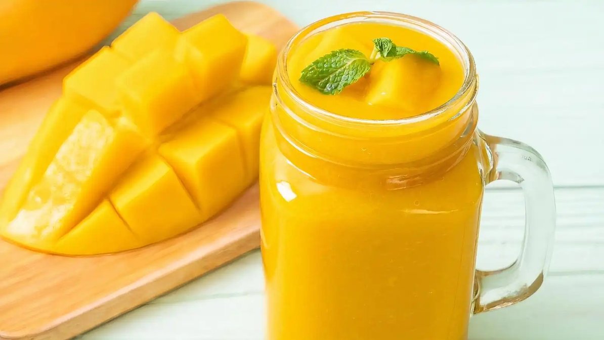 Order Mango Maya Smoothie food online from Ciao Italiano! store, San Mateo on bringmethat.com