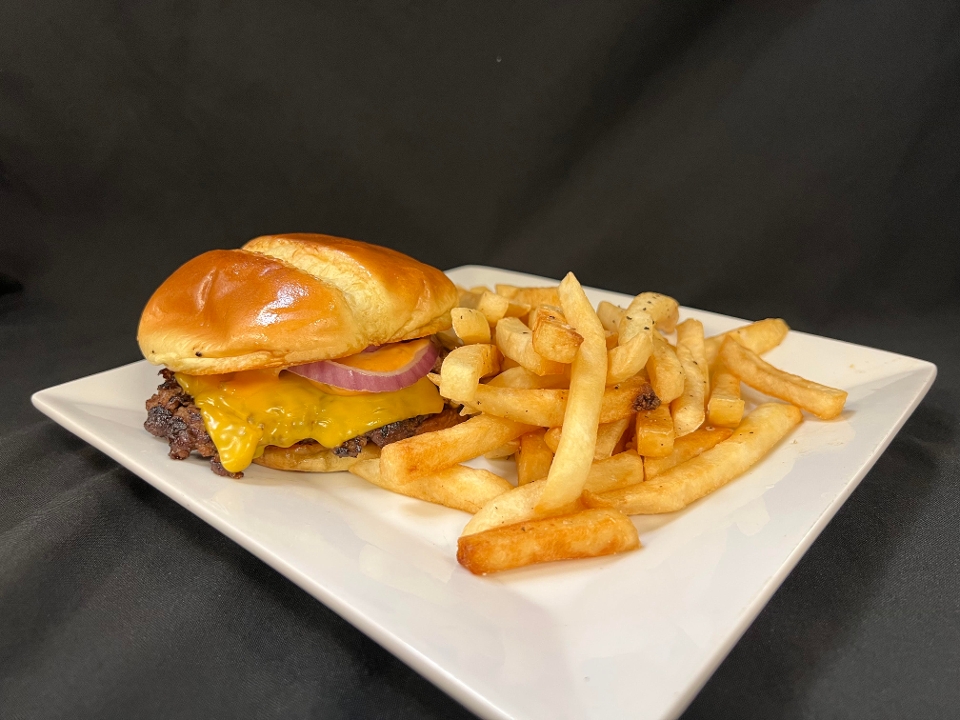 Order SMASH Burger food online from 1925 Pubhouse store, Anderson on bringmethat.com