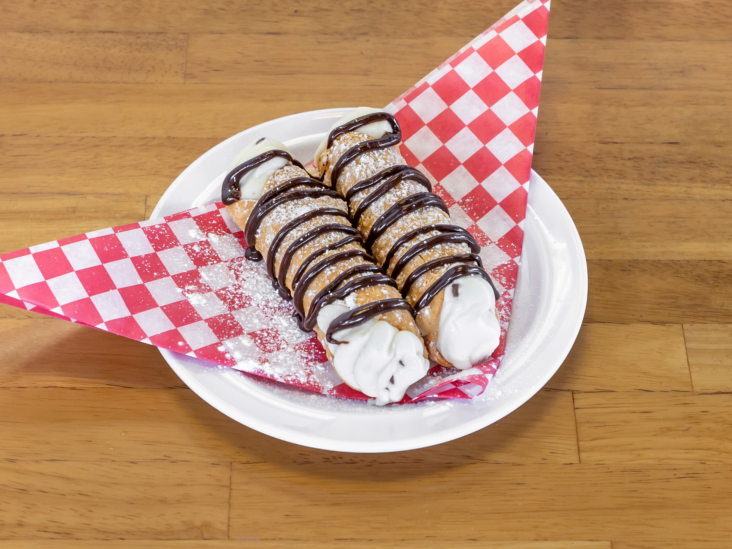 Order Cannoli food online from Zeppo Pizza store, Bakersfield on bringmethat.com