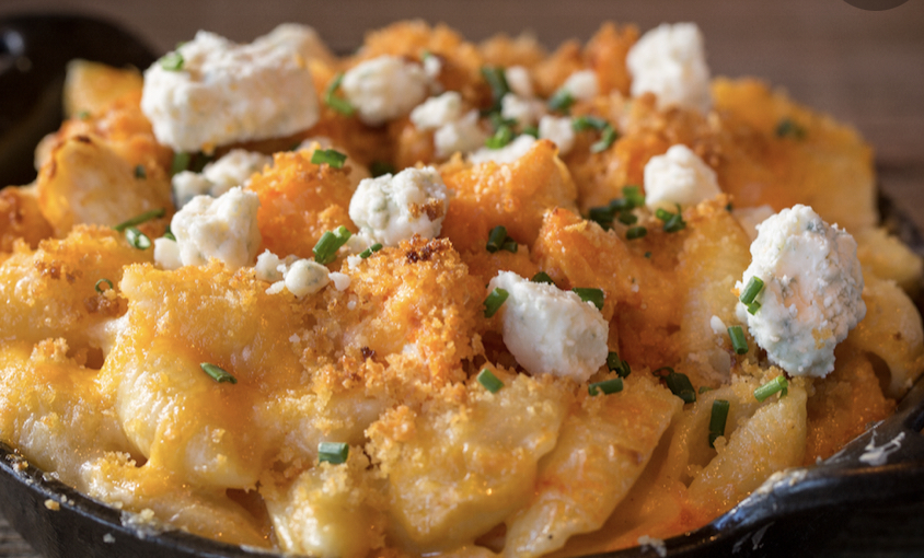 Order Buffalo Chicken Mac Cheese (New) food online from Coast Seafood store, Cos Cob on bringmethat.com