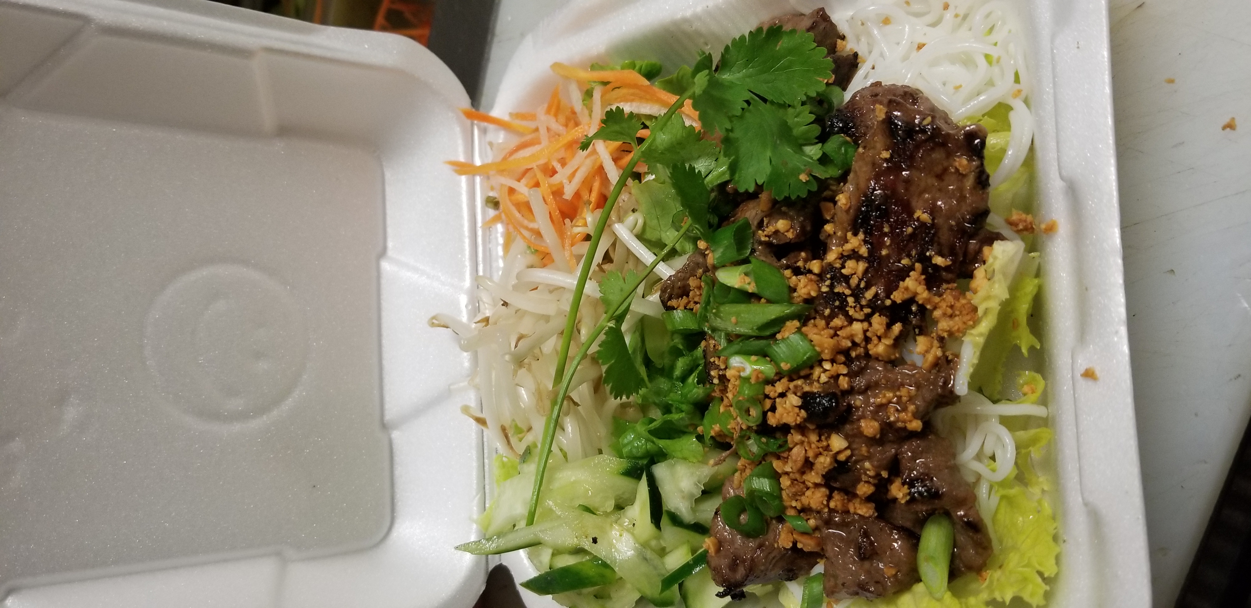 Order Beef Vermicelli Bowl food online from Wicked Pho store, El Paso on bringmethat.com