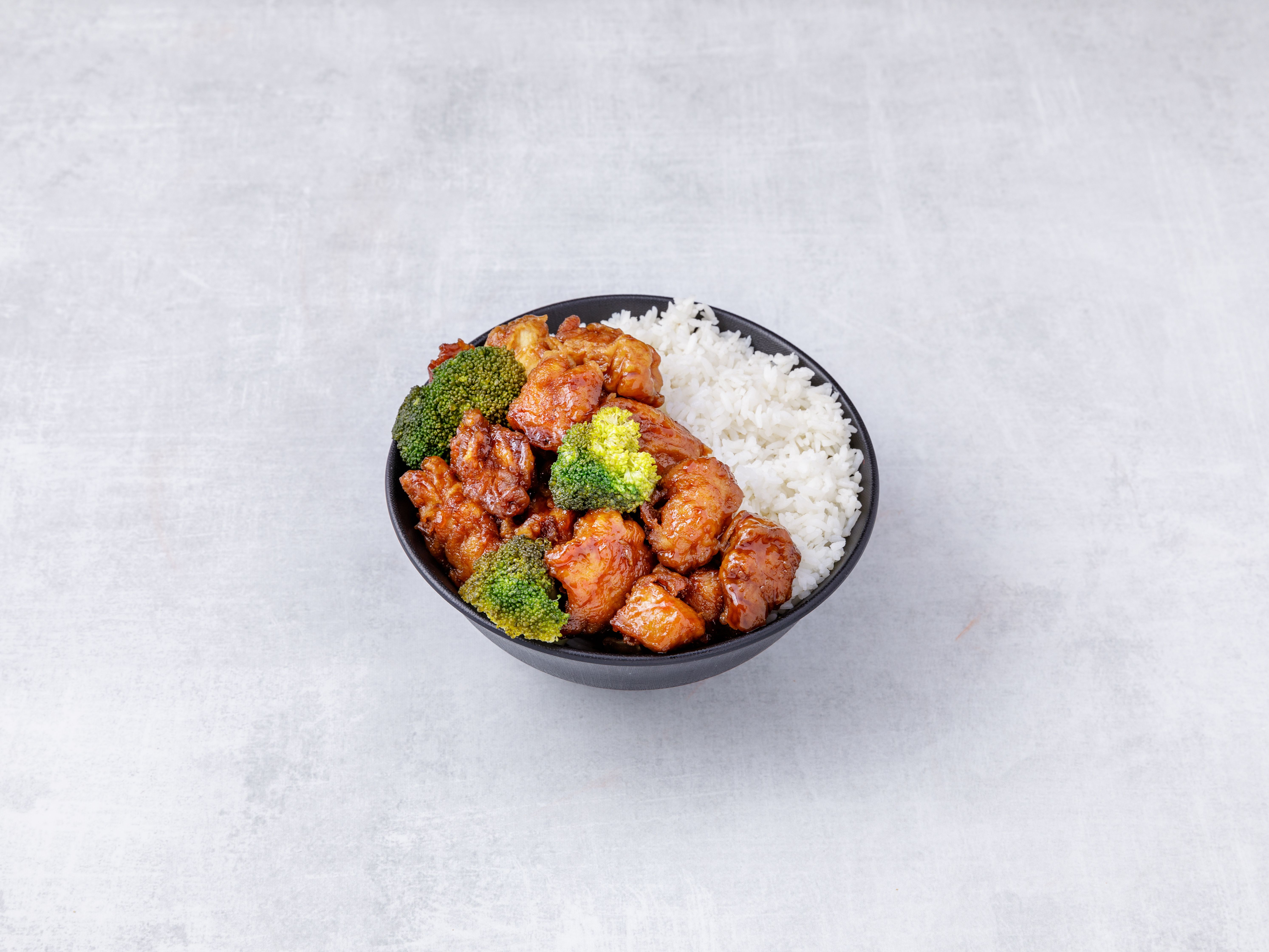 Order S8. General Tso's Chicken food online from Asian Express store, Highland Park on bringmethat.com