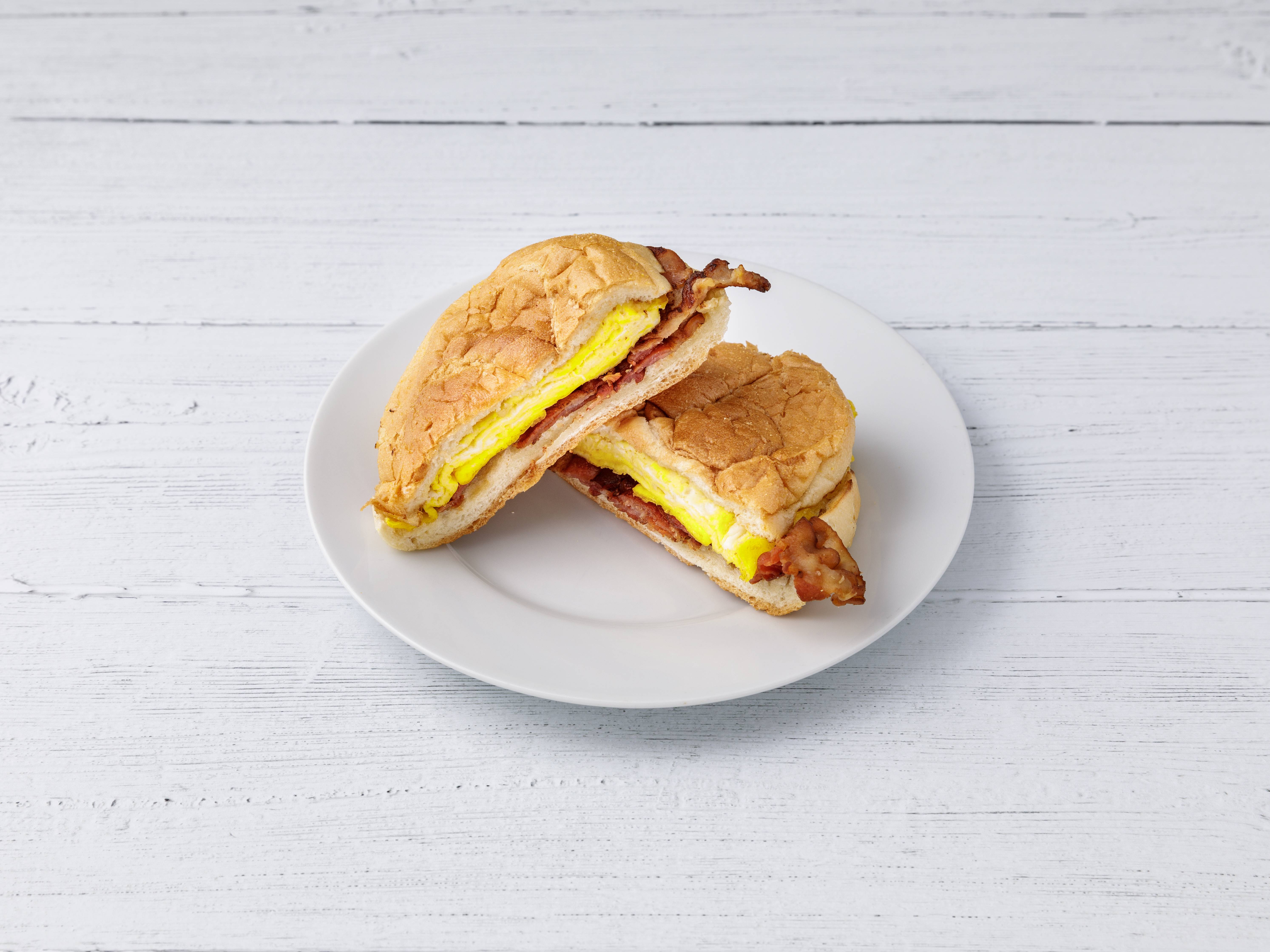 Order 2 Eggs with Boar's Head Bacon Sandwich food online from Park Terrace Deli - 218th St store, New York on bringmethat.com