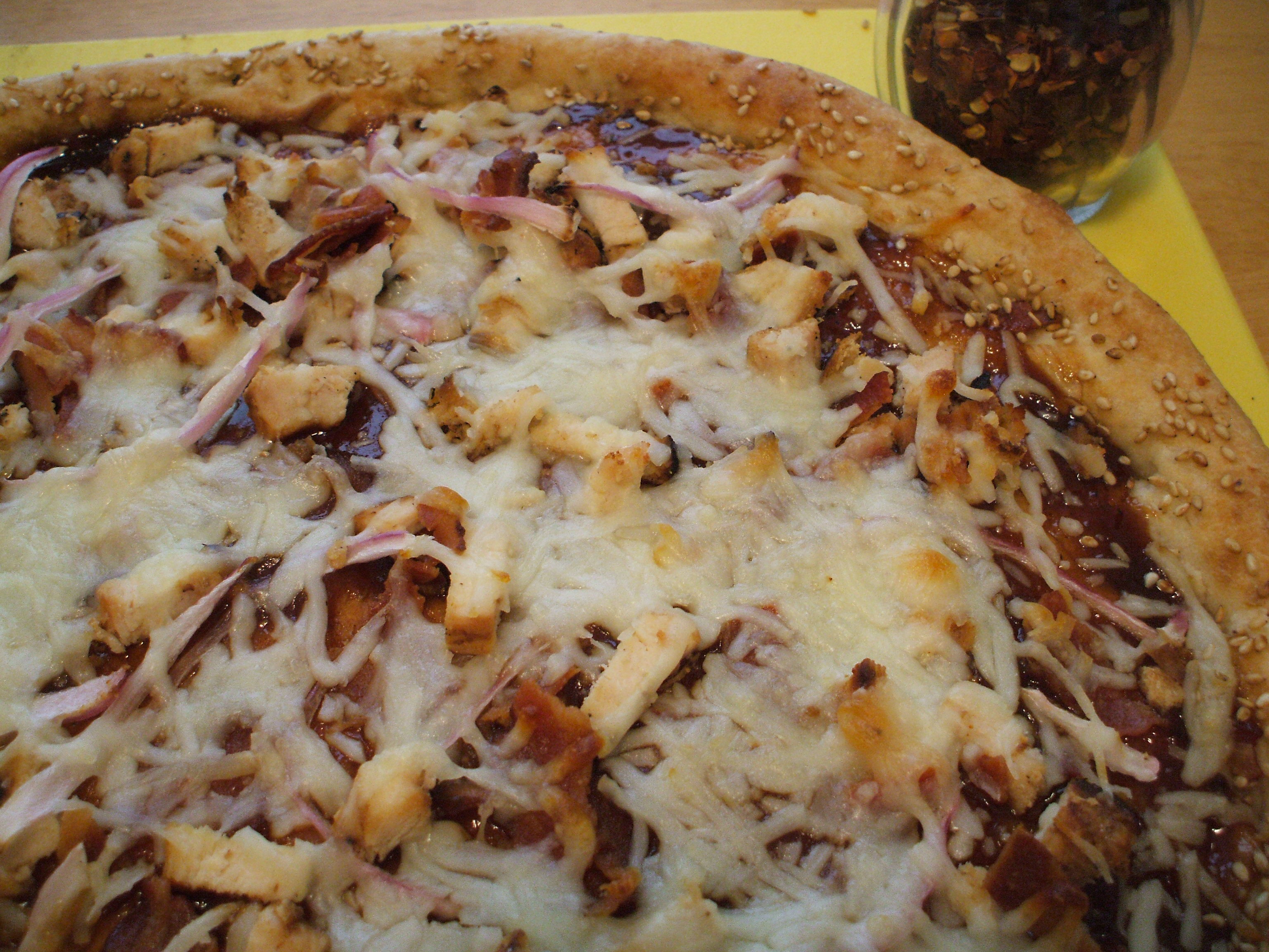 Order BBQ Chicken Pizza food online from Dantes of Denville store, Denville on bringmethat.com