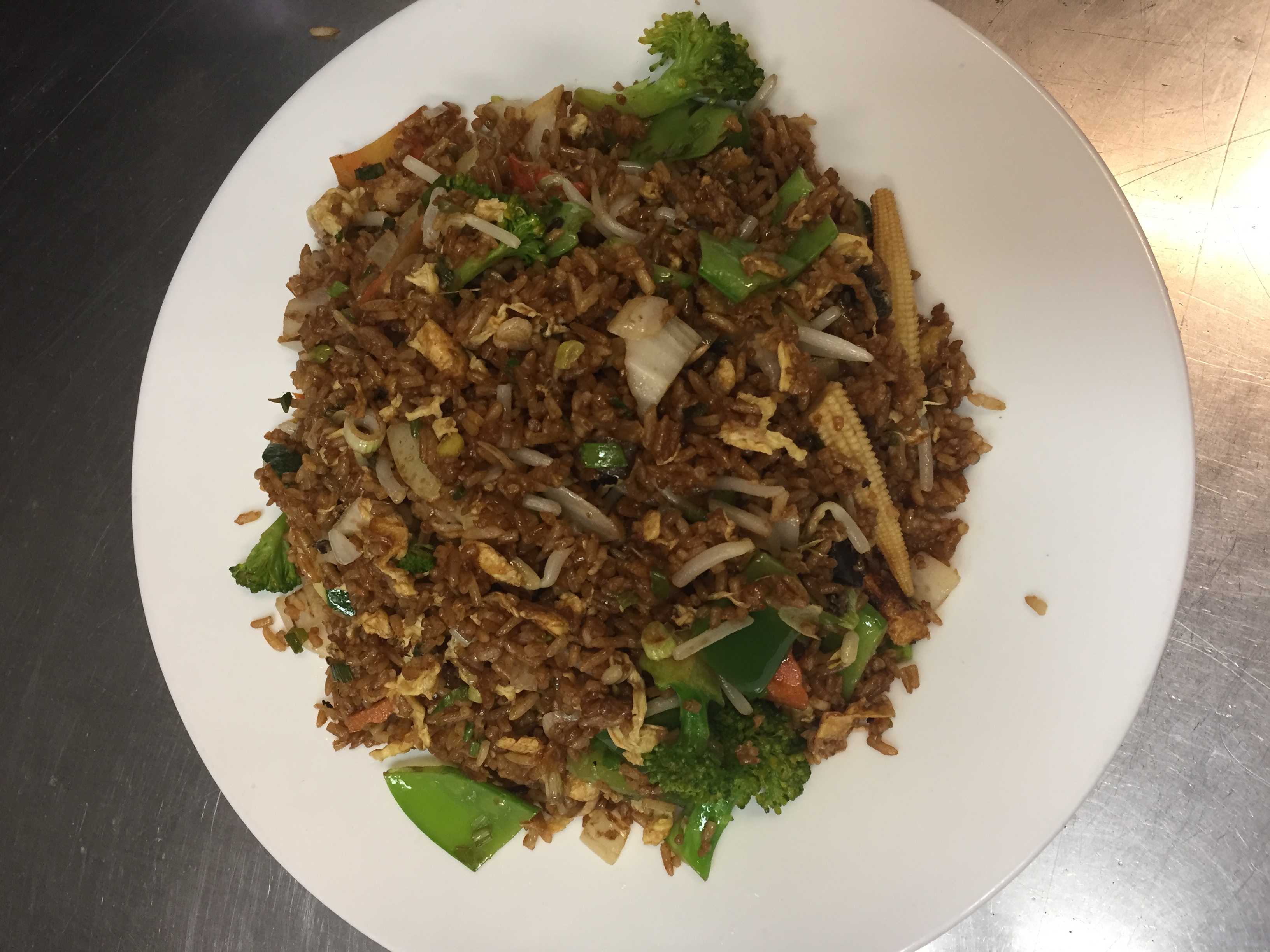 Order Vegetable Fried Rice food online from The Chef store, Houston on bringmethat.com