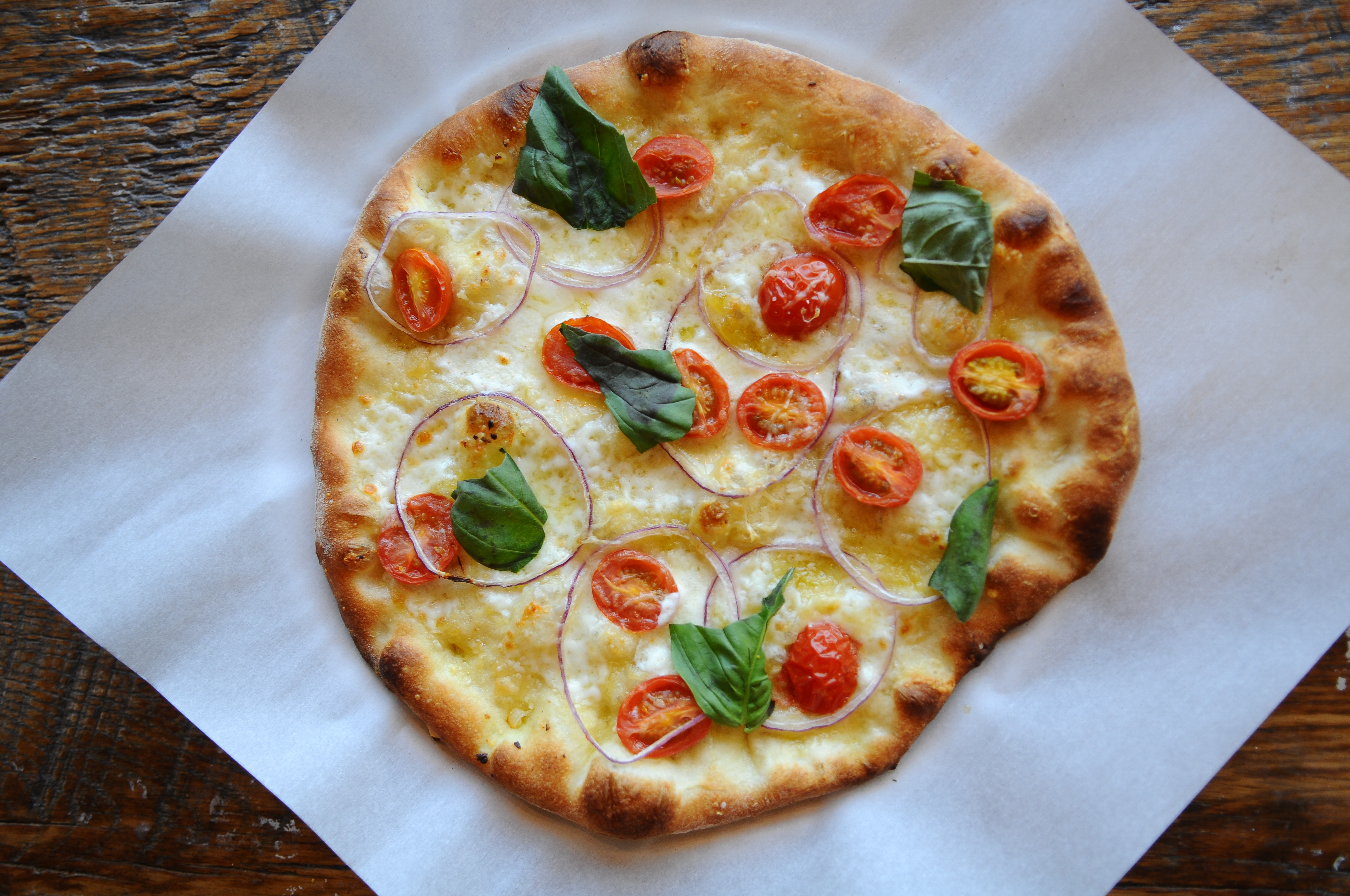 Order Margherita Pizza food online from Pizzeria Limone store, Salt Lake City on bringmethat.com