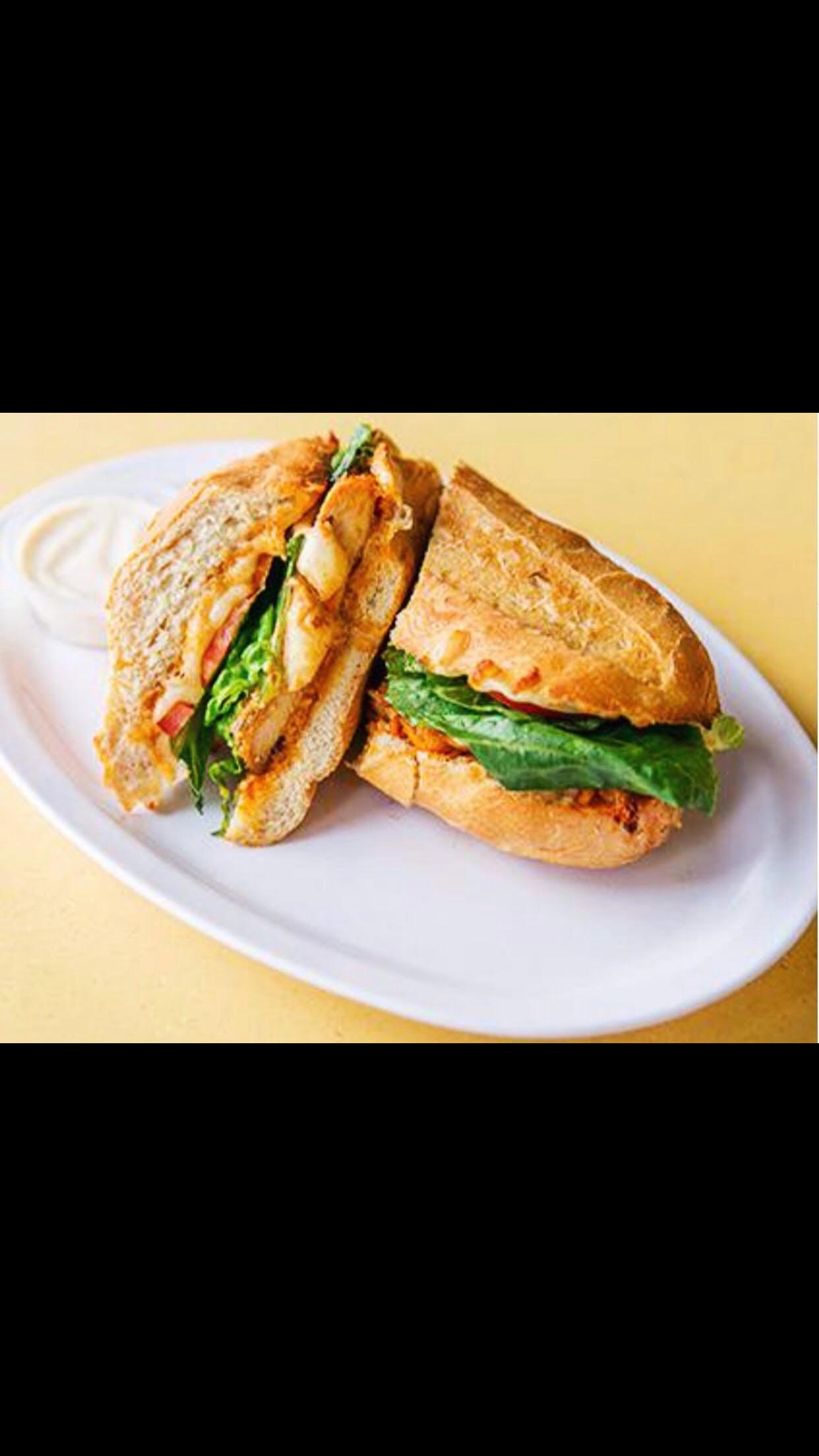 Order Chicken Chipotle Sandwich - Chicken Chipotle Sandwich food online from Oros Pizza & Bakery store, Van Nuys on bringmethat.com