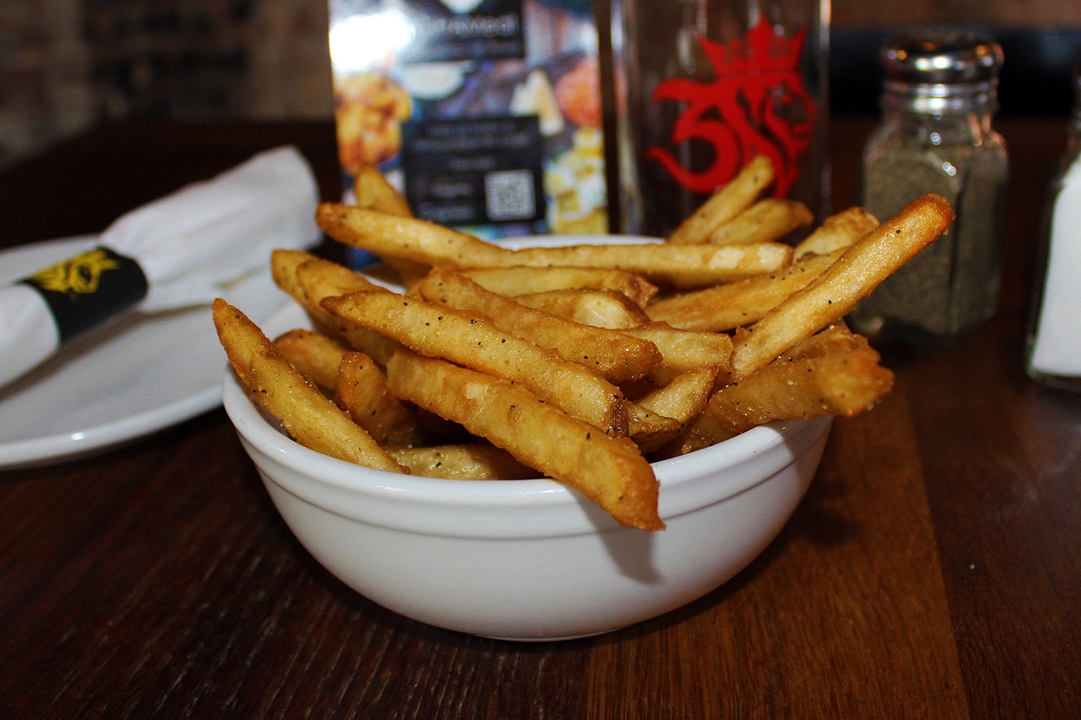 Order Fries food online from Three Kings Public House store, St Louis on bringmethat.com