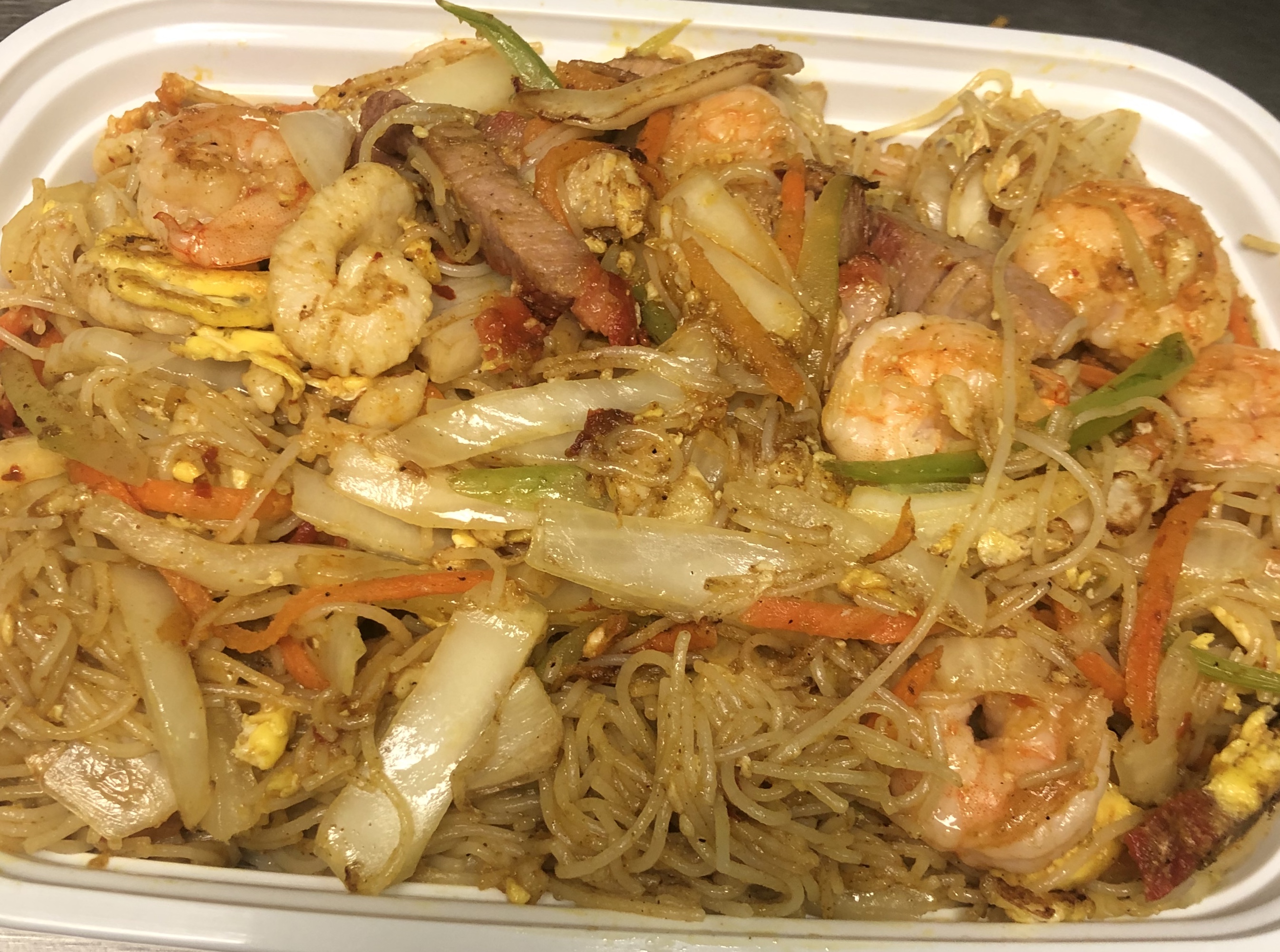 Order 47. Singapore Chow Mein Fun food online from China Star store, Dunbar on bringmethat.com