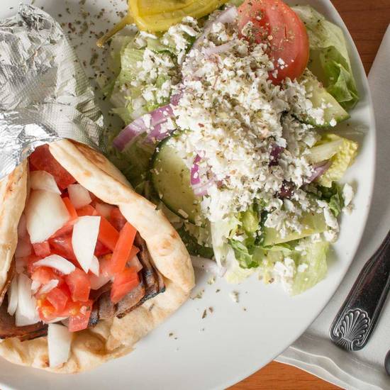 Order Gyro Combo food online from Auburn Cafe store, Ecorse on bringmethat.com