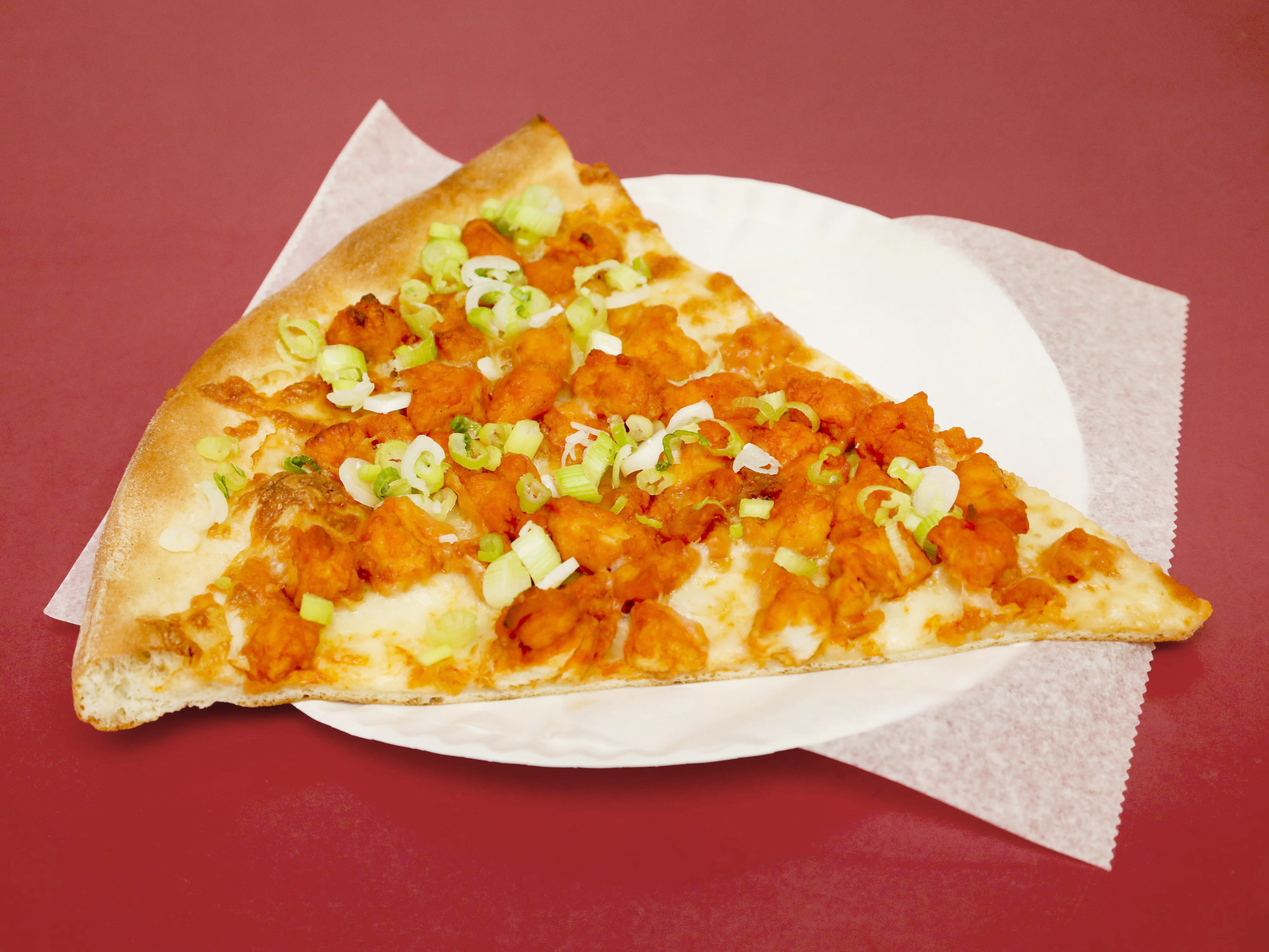 Order Buffalo Chicken Pizza food online from Gino's Cucina Brick Oven Pizza store, Brooklyn on bringmethat.com