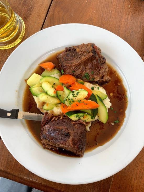 Order Braised Short Ribs food online from Monterey Cookhouse store, Monterey on bringmethat.com
