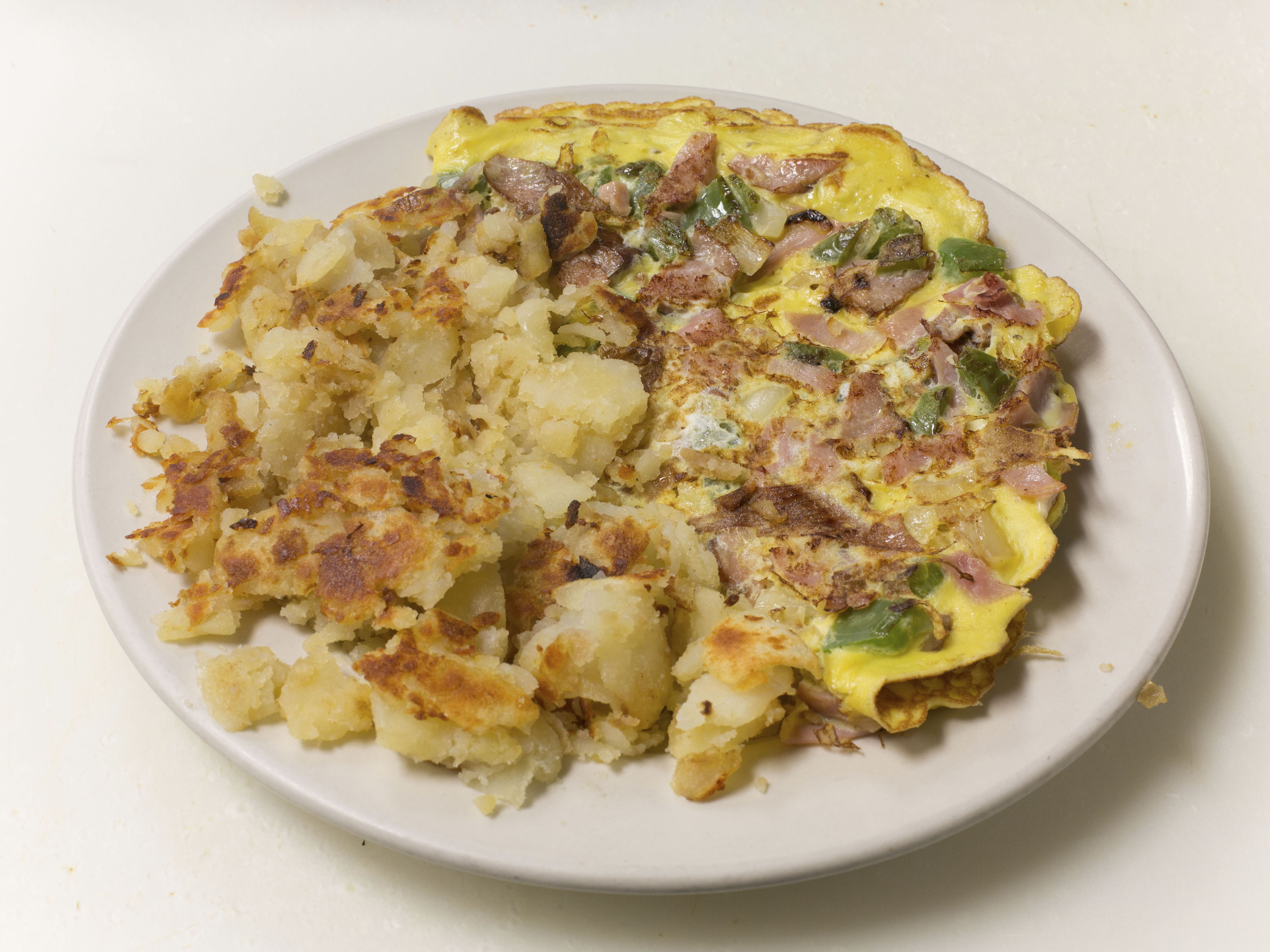 Order Western Omelette food online from Terry’s Cozy Corner store, Lyndhurst on bringmethat.com