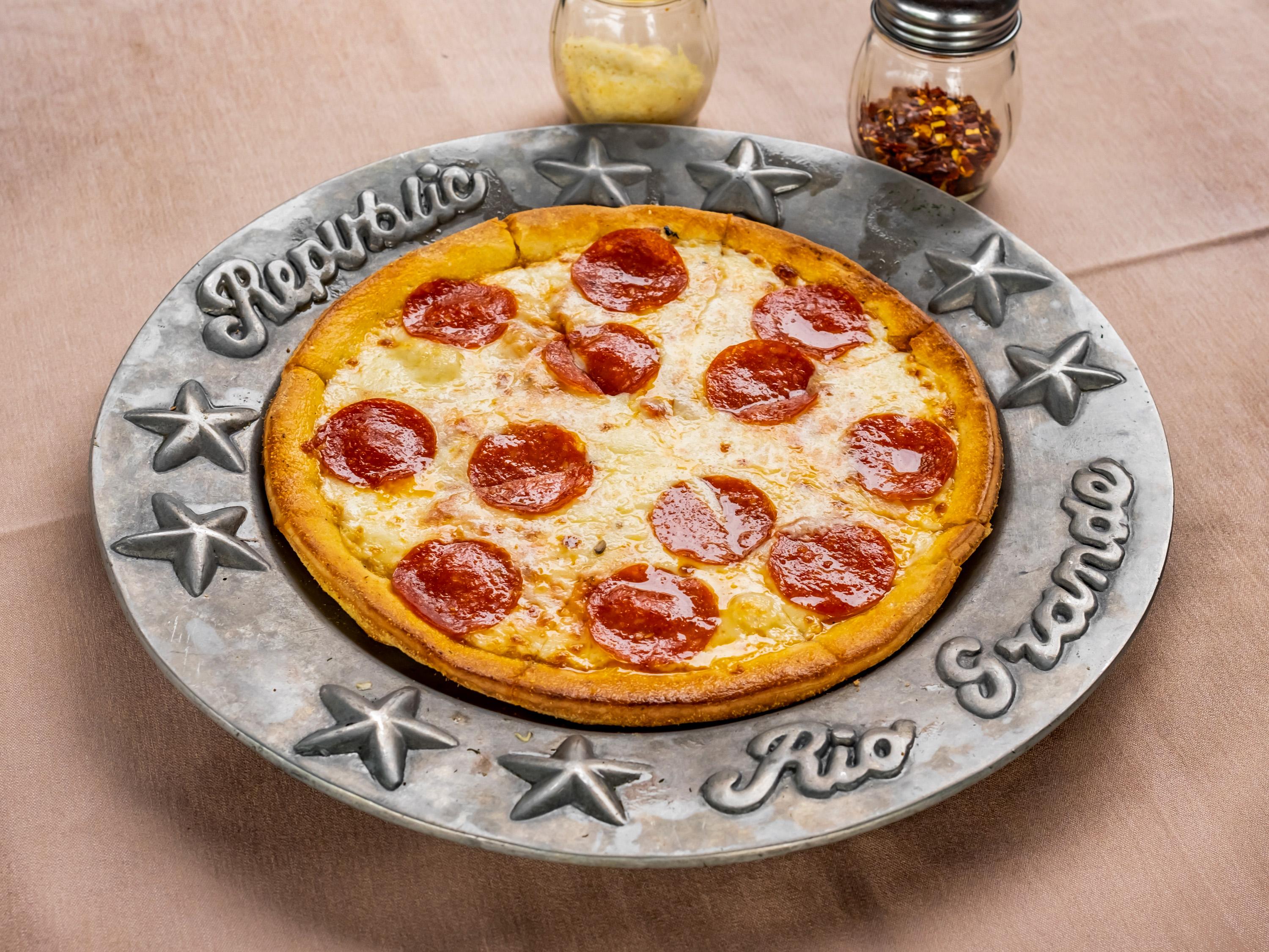 Order Pepperoni Pizza food online from The Republic Of The Rio Grande store, Mcallen on bringmethat.com