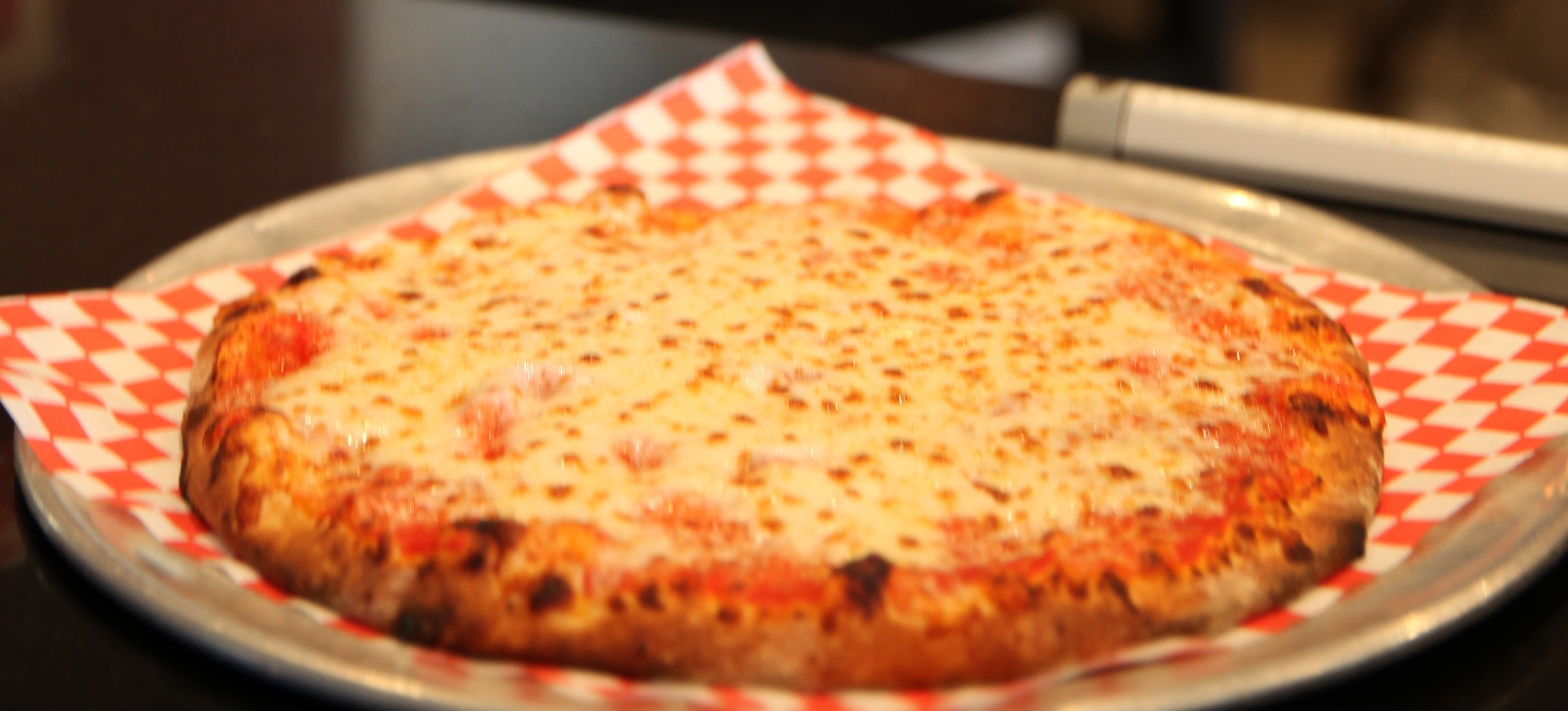 Order Plain Cheese Pizza food online from La Famiglia Wood Fired Pizzeria store, Humble on bringmethat.com