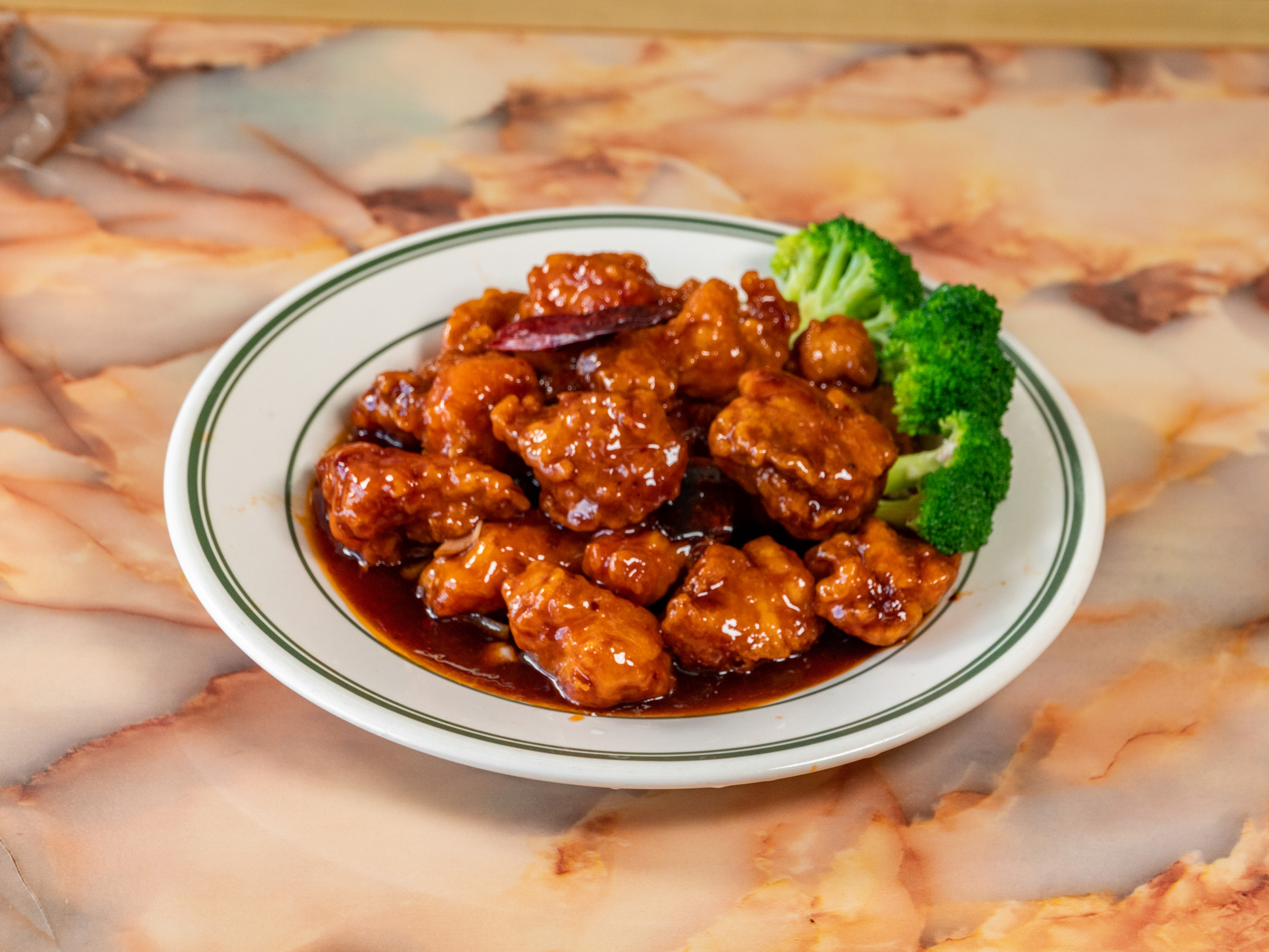 Order C17. General Tso's Chicken food online from Great Wall Chinese store, Springfield on bringmethat.com