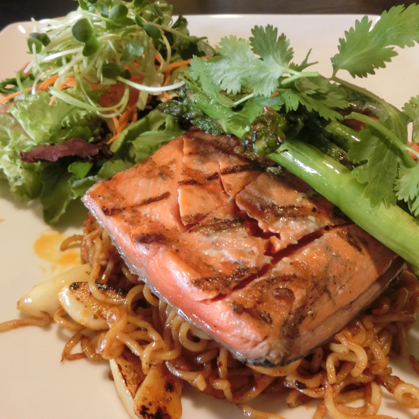 Order Salmon Filet with Garlic Noodles food online from Thai Wave store, Huntington Beach on bringmethat.com