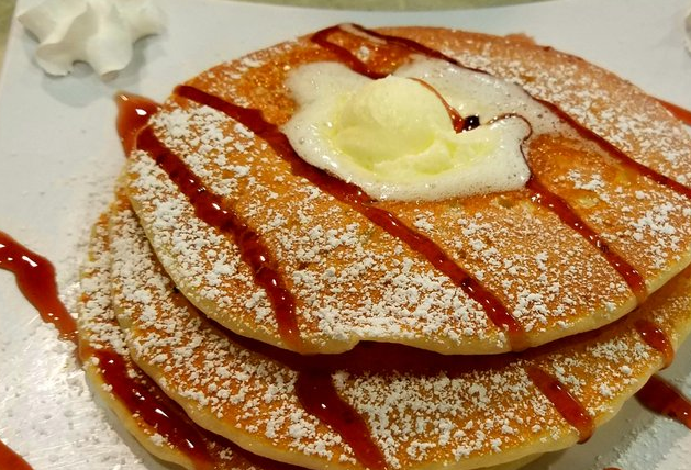Order Blueberry Pancakes food online from Hunnys Cafe store, Corona on bringmethat.com