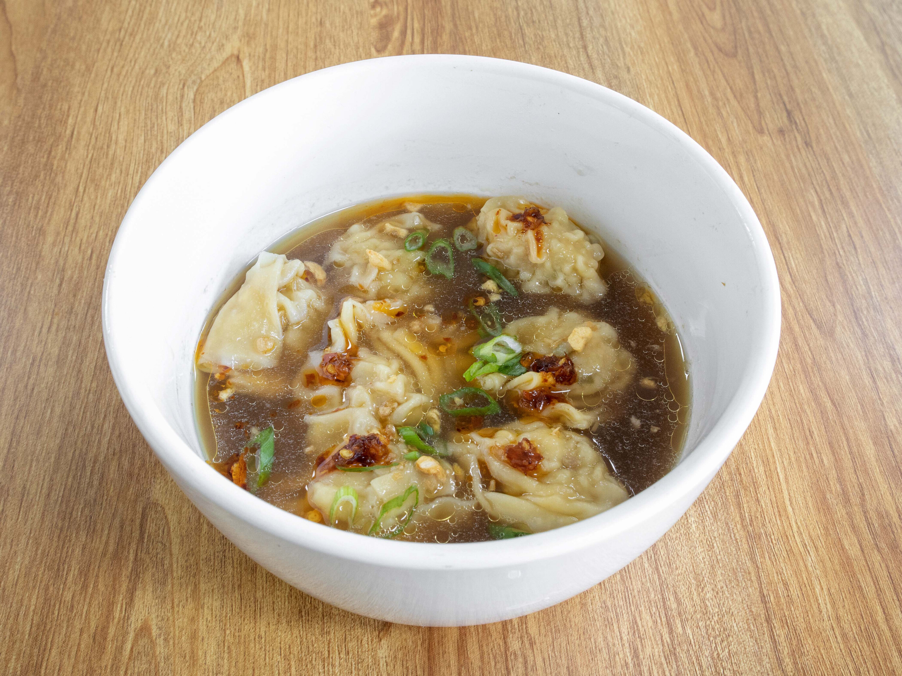 Order Molo Soup food online from Chick'n Rotonda store, Middle Village on bringmethat.com