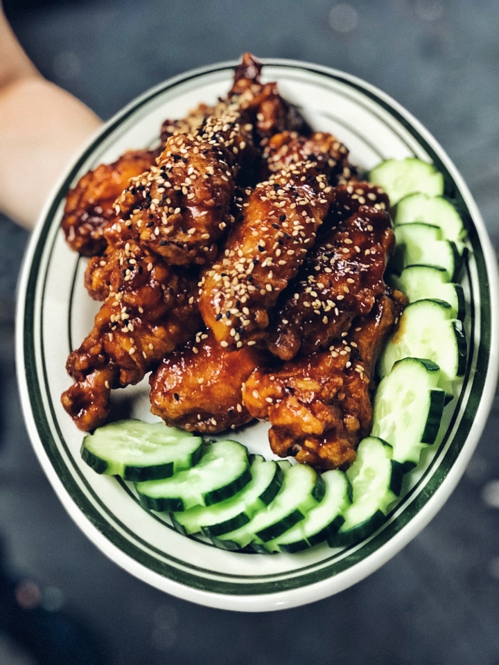 Order Chicken Wings food online from The Expat store, New York on bringmethat.com