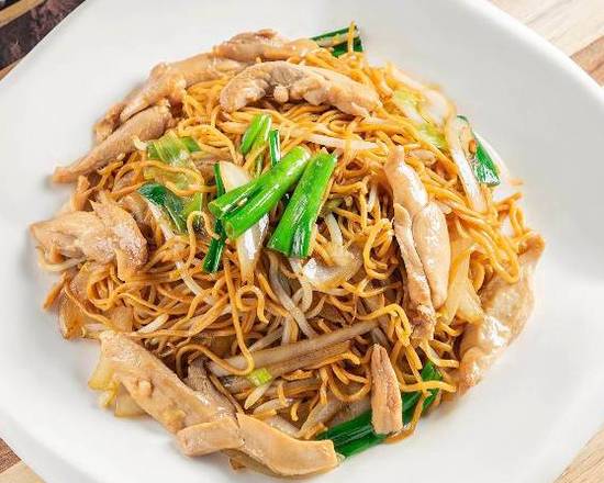 Order Chicken Chow Mein food online from Shooting Star Cafe store, Oakland on bringmethat.com