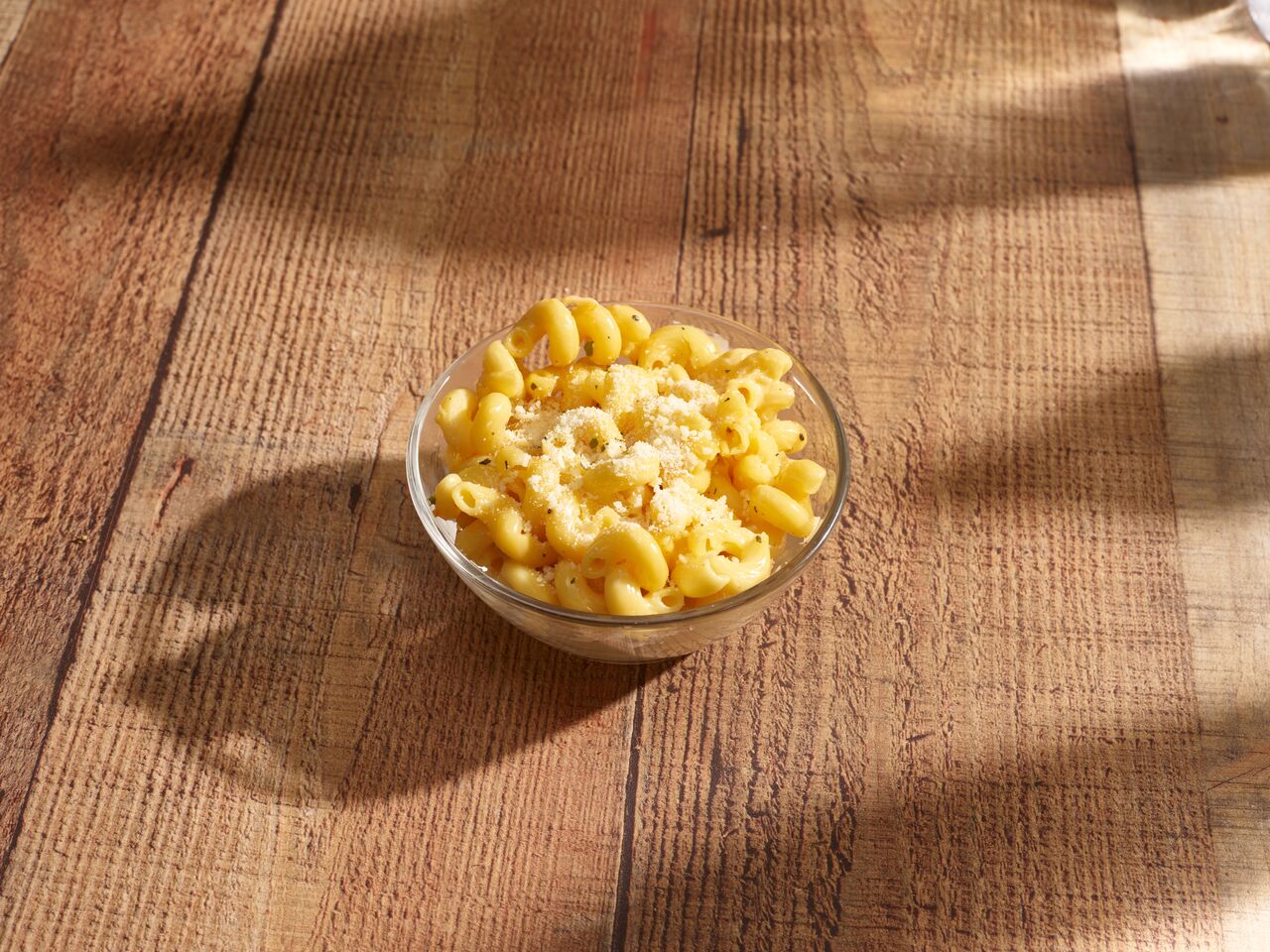 Order Creamy Macaroni and Cheese food online from Elephant Bar Restaurant store, Albuquerque on bringmethat.com