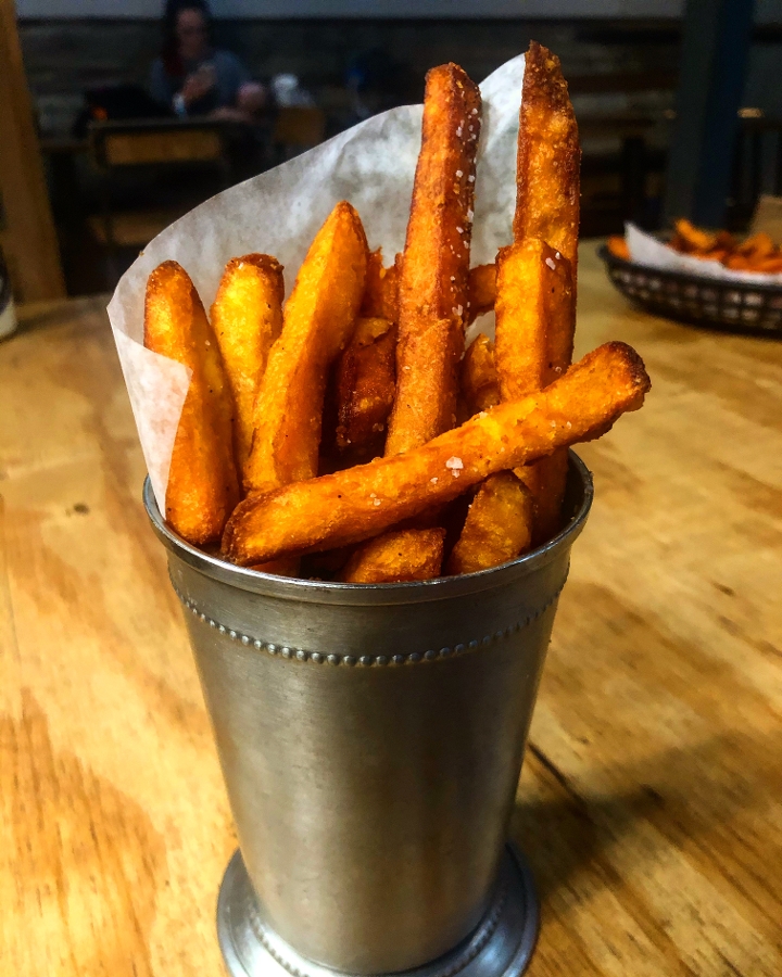 Order *SMALL SWEET FRIES food online from The Grind Burger Bar store, The Colony on bringmethat.com