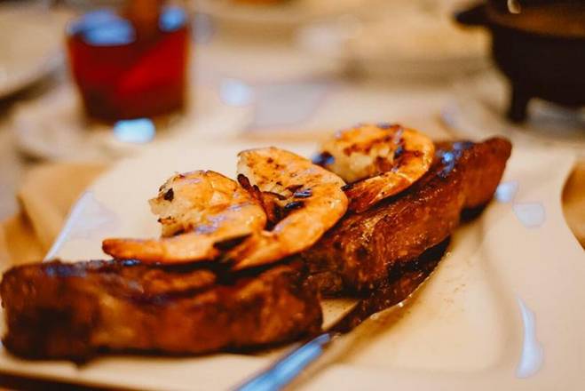 Order Skrit steak w/ 3 shrimp food online from Churrasqueira Brasa Rodizio store, Mineola on bringmethat.com