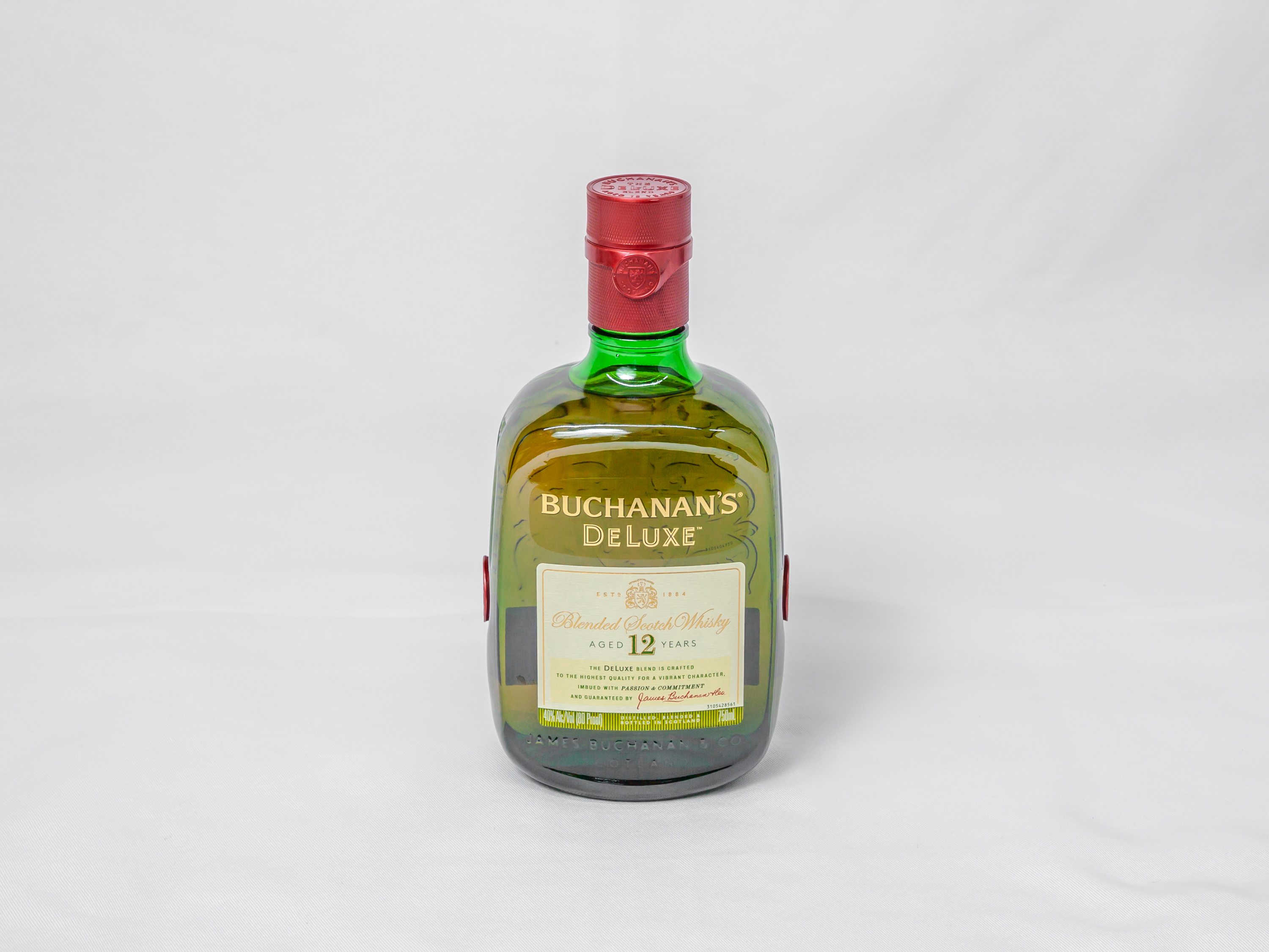Order 750 ml Buchanan's Deluxe 12 YEar Whiskey food online from Bucktown Food And Liquor store, Chicago on bringmethat.com