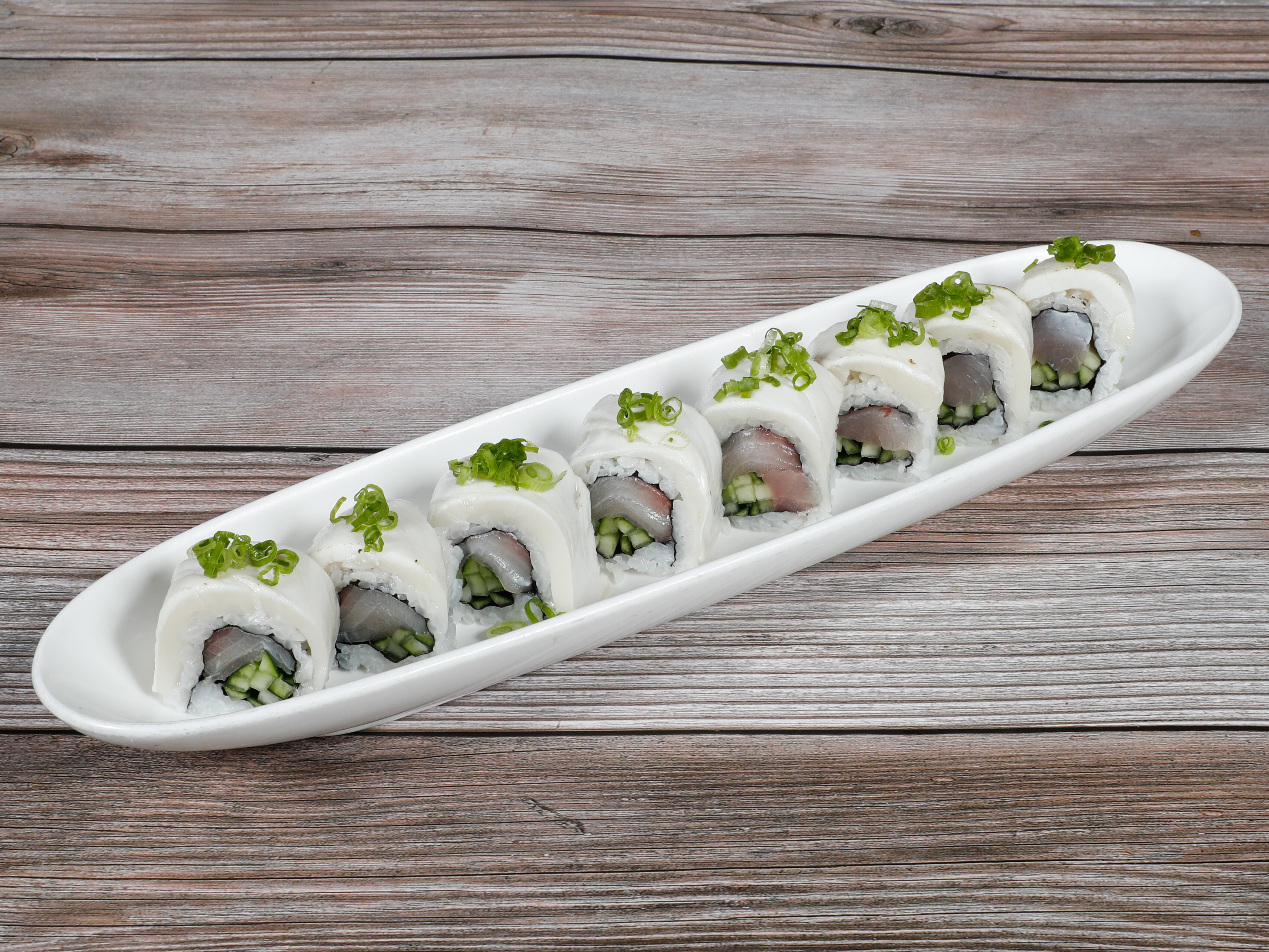 Order WHITEOUT ROLL food online from Elephant Sushi store, San Francisco on bringmethat.com