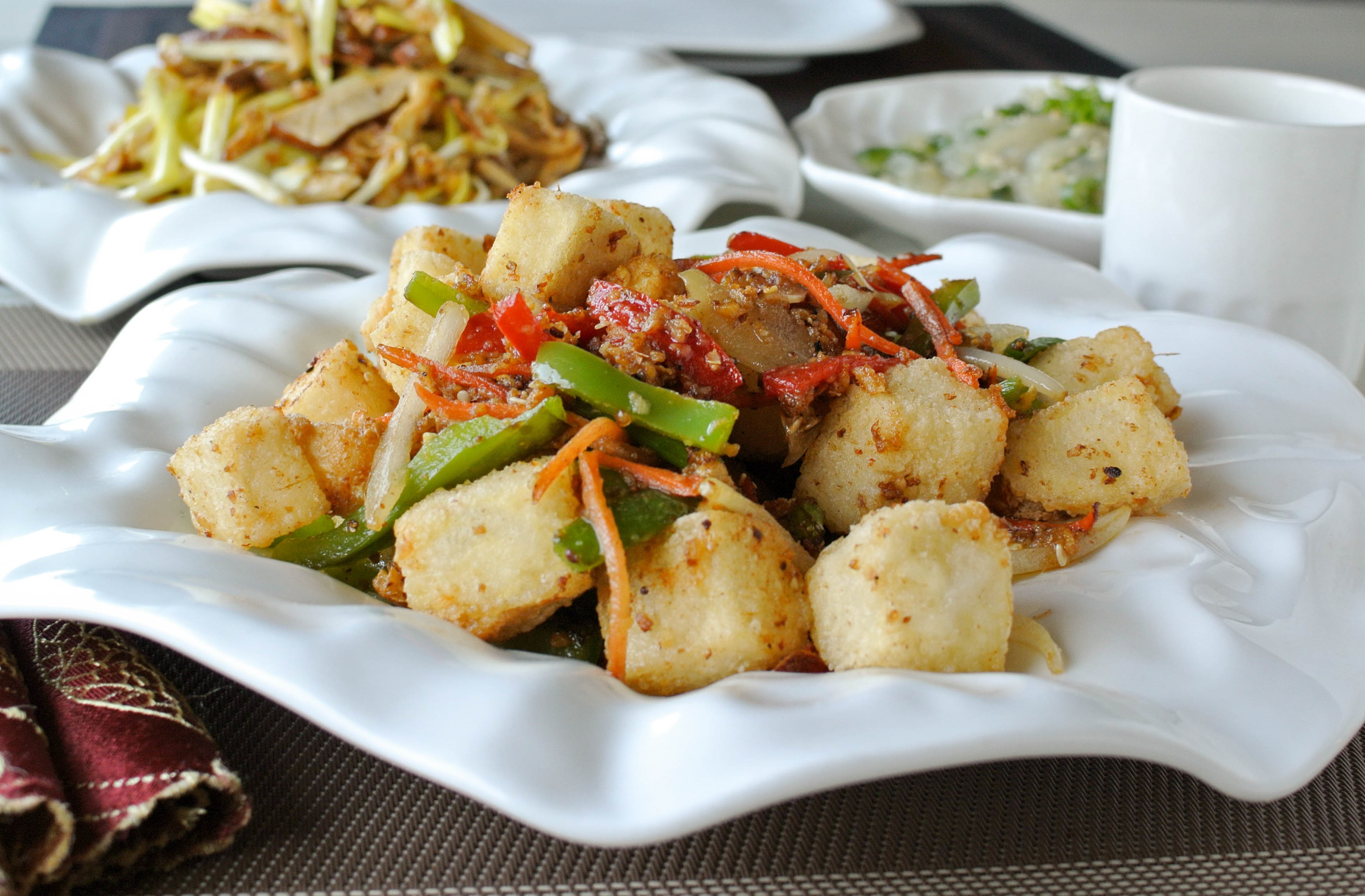 Order Salt and Pepper Tofu 椒鹽豆腐 food online from Fey Restaurant store, Menlo Park on bringmethat.com