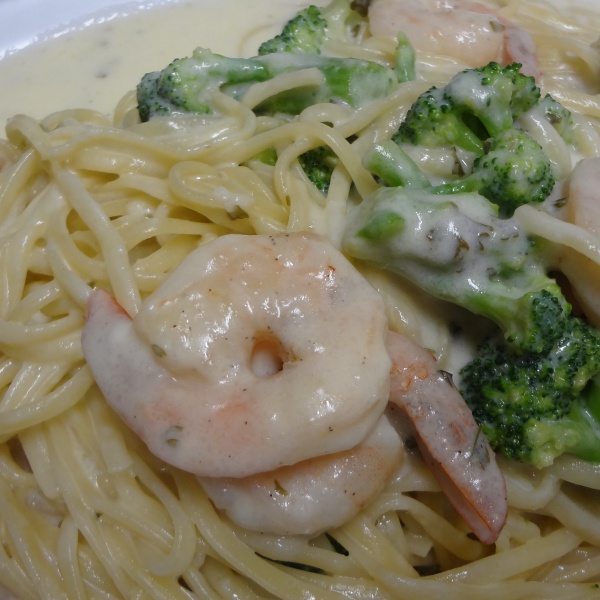 Order Shrimp with Alfredo Sauce food online from Guido's Pizza and Pasta store, Northridge on bringmethat.com