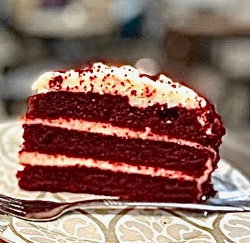 Order Red Velvet Cake food online from Dunbri Dessert Cafe store, Haymarket on bringmethat.com