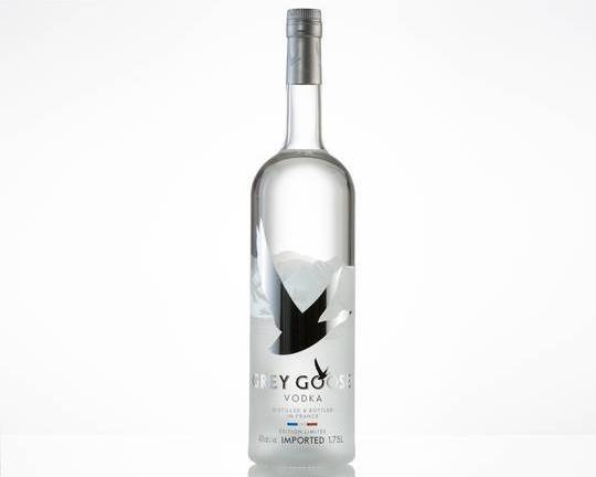 Order Grey Goose, 750mL vodka (40.0% ABV) food online from Bushwick store, Brooklyn on bringmethat.com