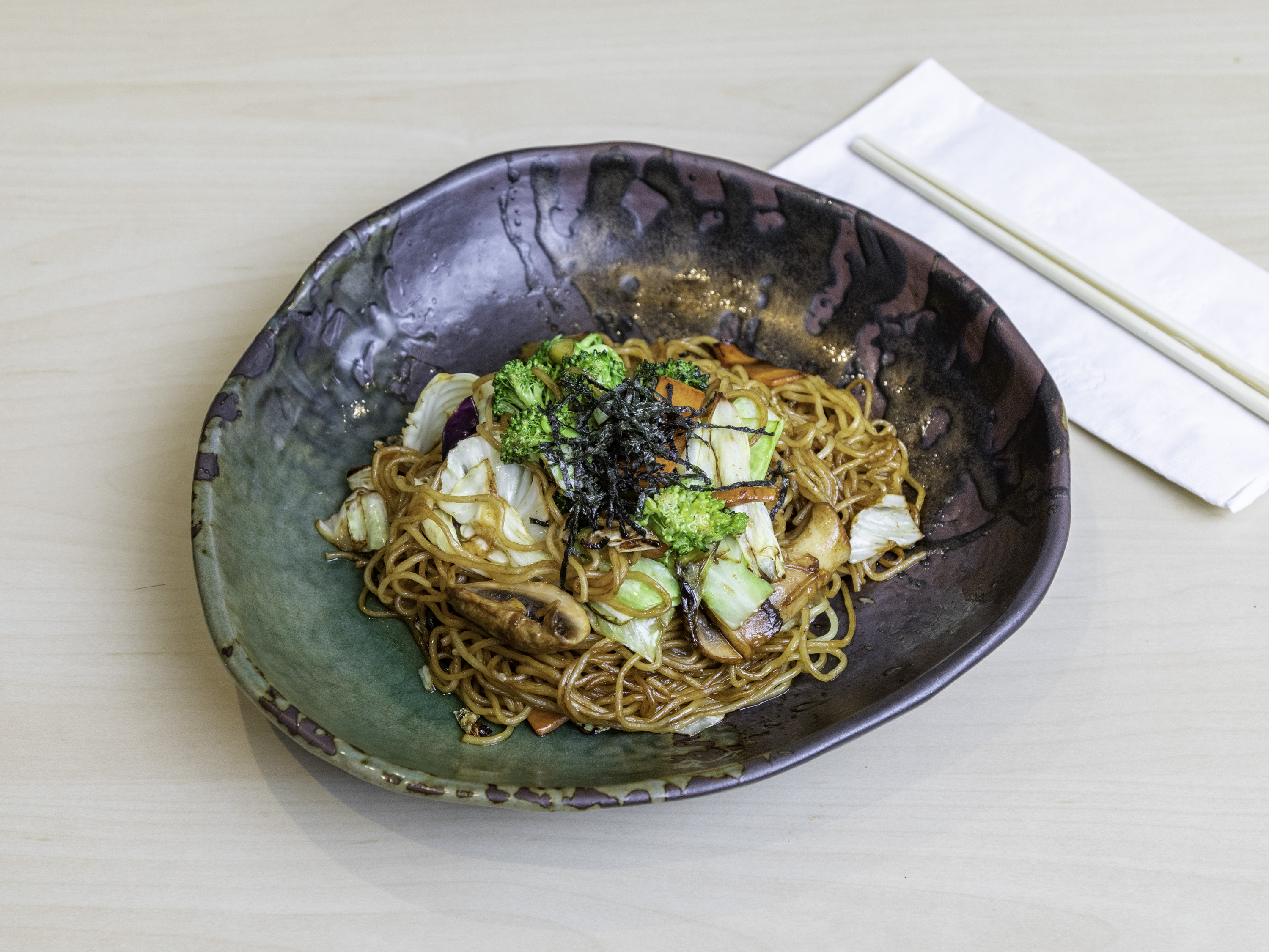 Order Yakisoba  food online from Shiroi Sushi store, Glenview on bringmethat.com