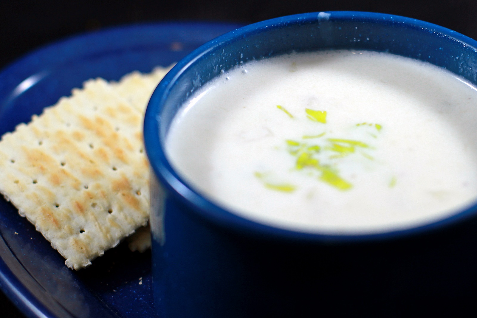 Order House Clam Chowder food online from Nine Seafood Restaurant store, Cerritos on bringmethat.com