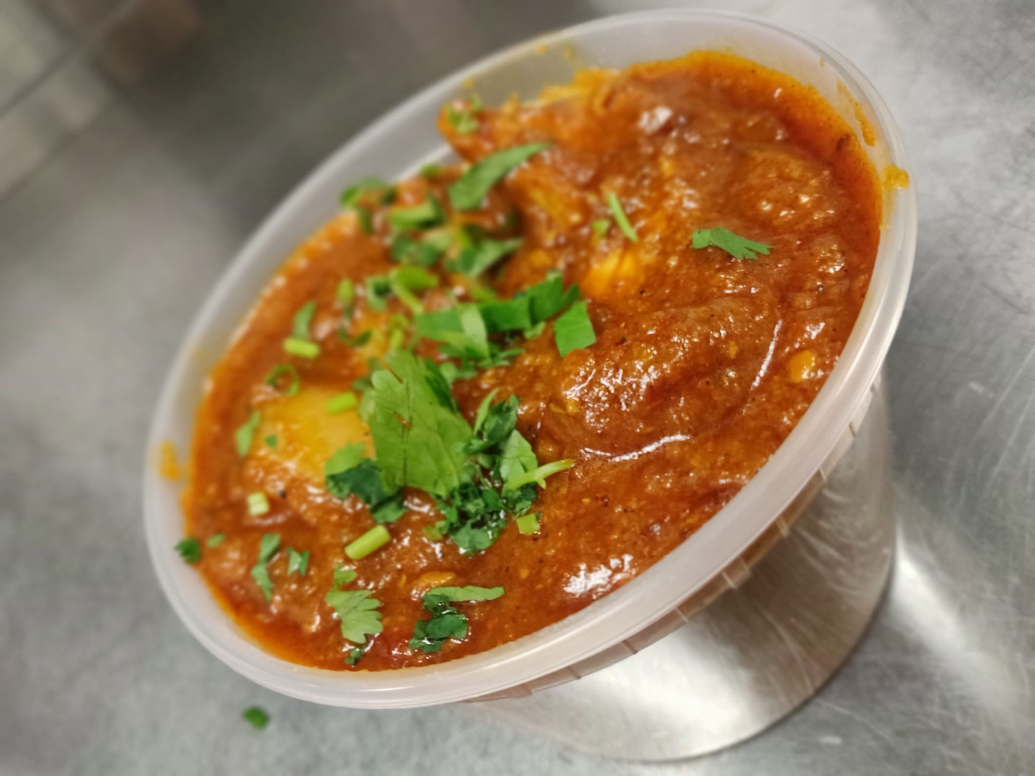 Order Chicken Vindaloo Curry food online from Hyderabad Biryani House store, Rochester on bringmethat.com
