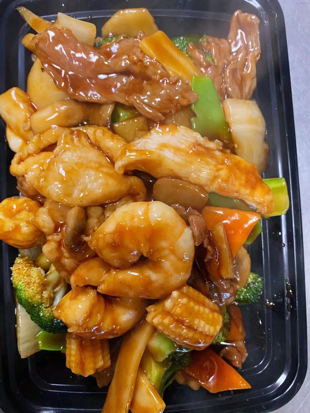 Order  S7. Triple Delight  food online from China King store, King Of Prussia on bringmethat.com