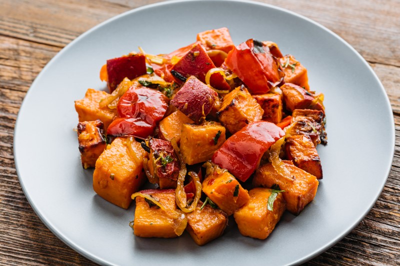 Order Sweet & Spicy Ginger Garlic Roasted Sweet Potato Sauté food online from Urban Plates store, Woodland Hills on bringmethat.com