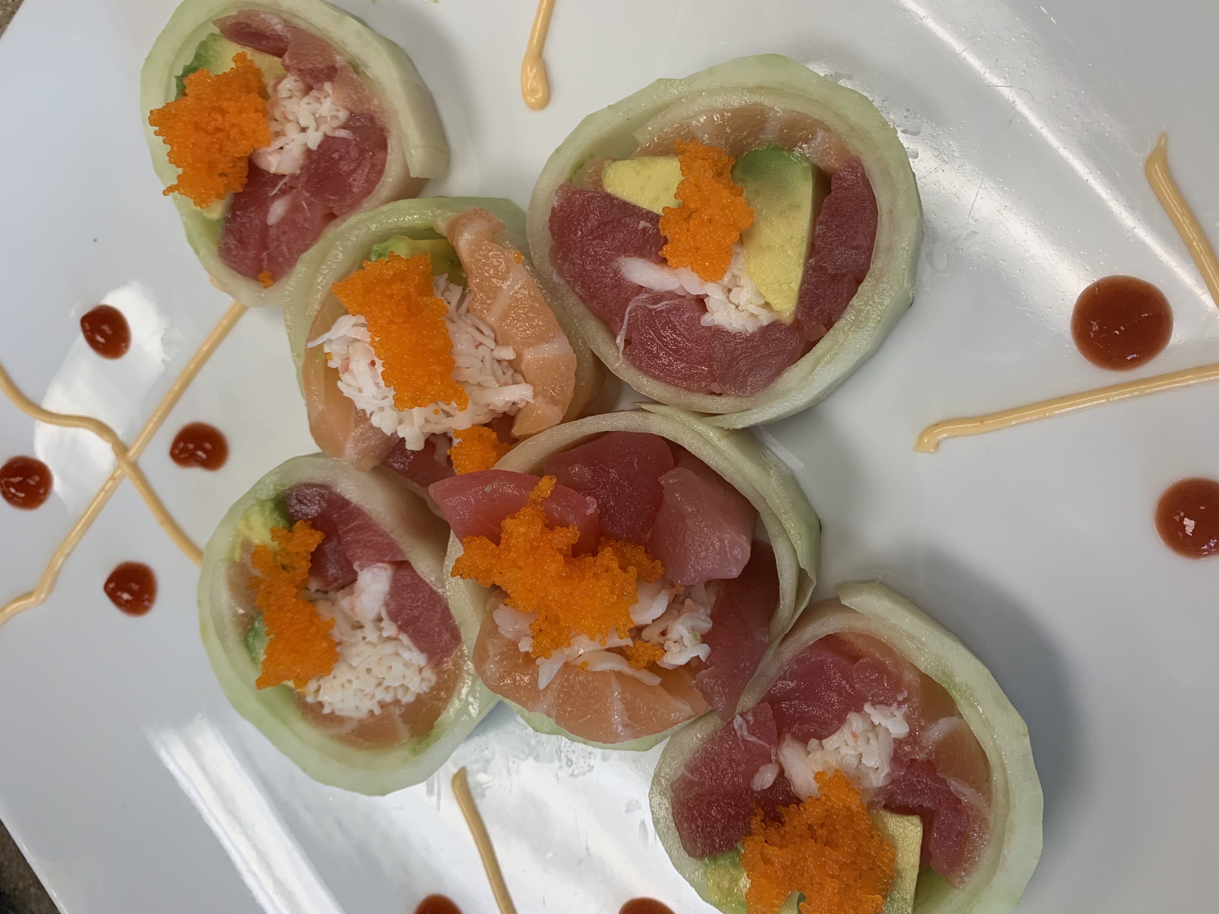 Order 8 Piece Sashimi Roll food online from Jazz Sushi Bar store, New Orleans on bringmethat.com